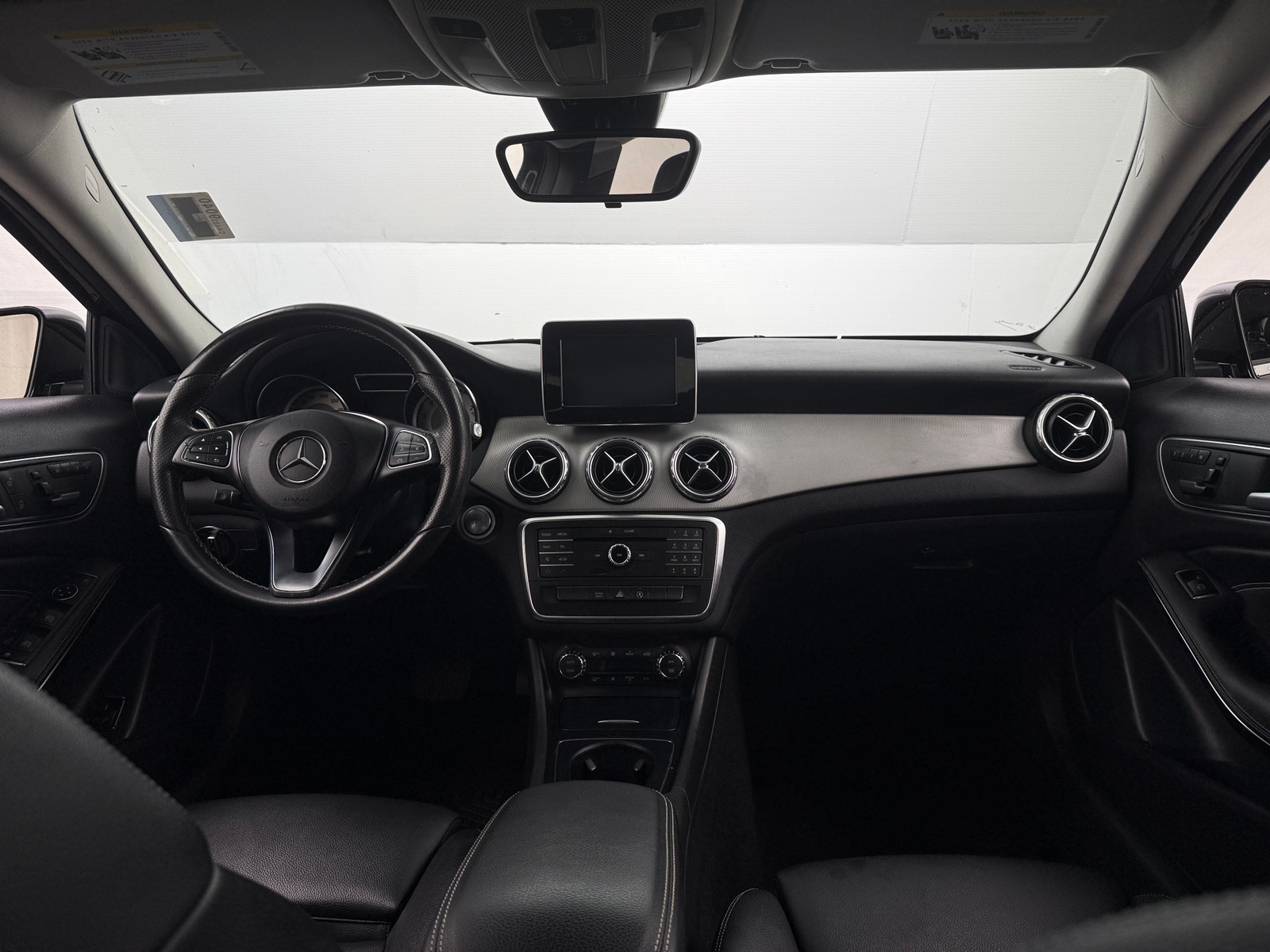 Thumbnail: 2017 Mercedes-Benz GLA - 2