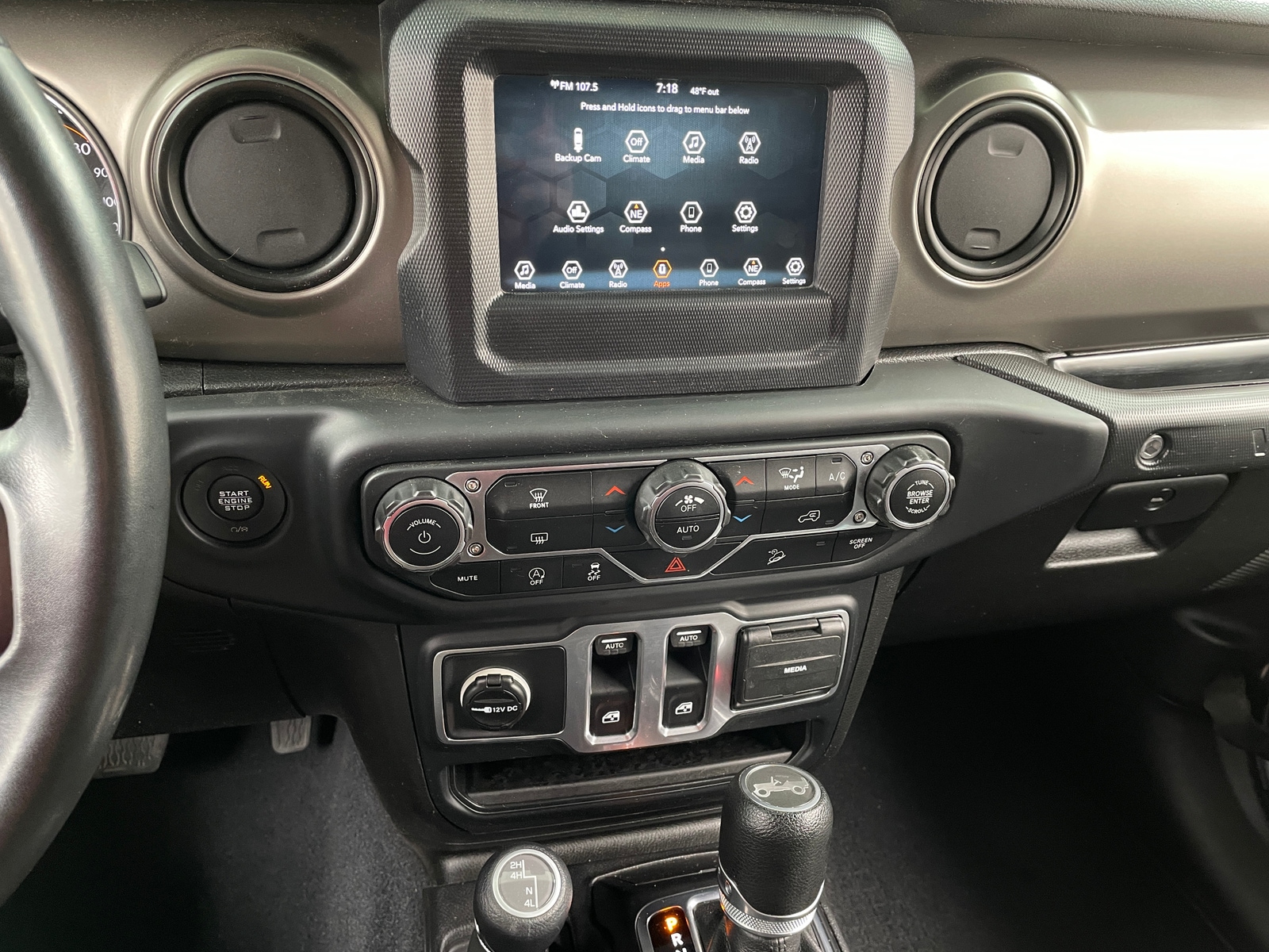 Thumbnail: 2019 Jeep Wrangler - 4