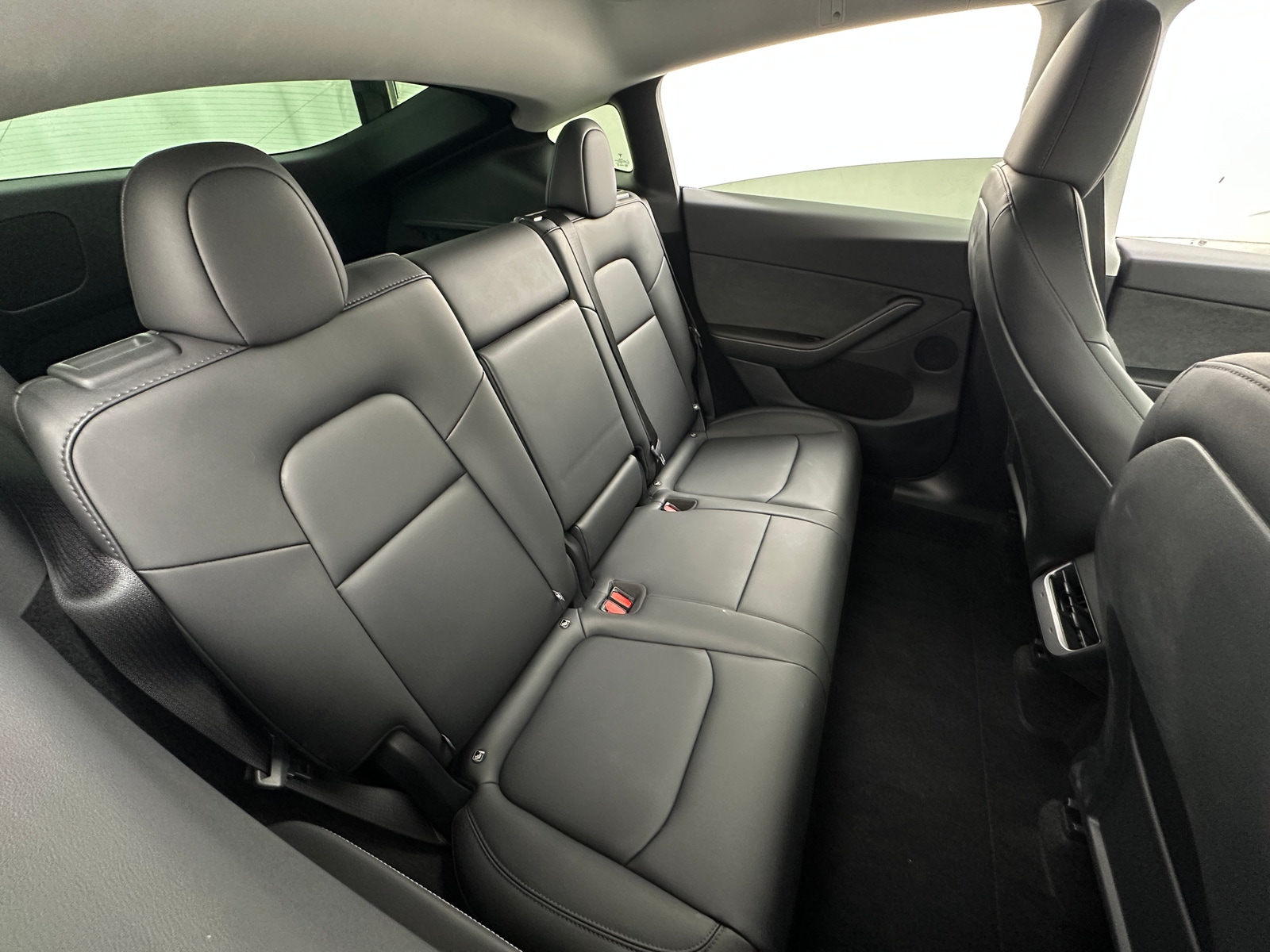 Thumbnail: 2025 Tesla Model Y - 6