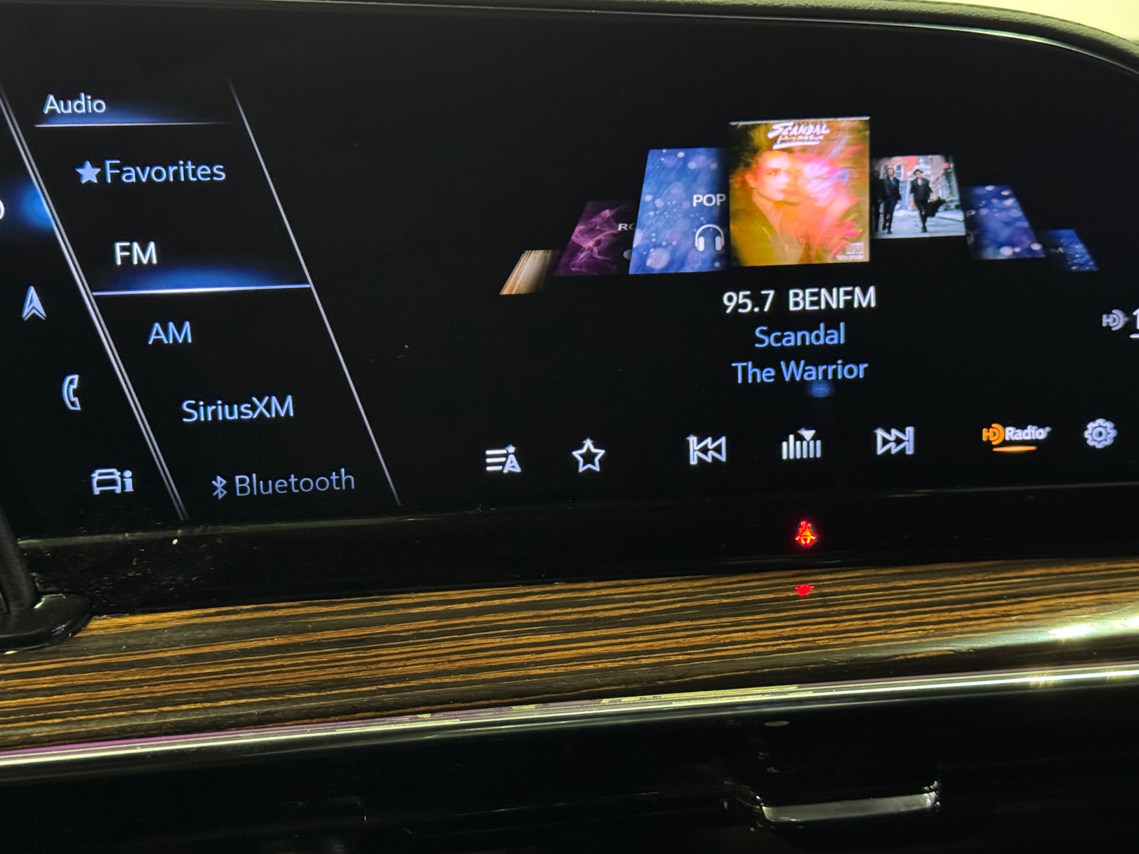 Thumbnail: 2022 Cadillac Escalade - 3