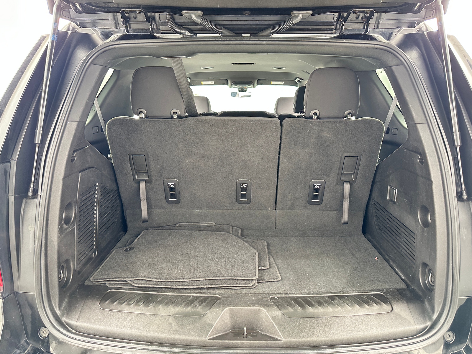 Thumbnail: 2022 Chevrolet Tahoe - 7