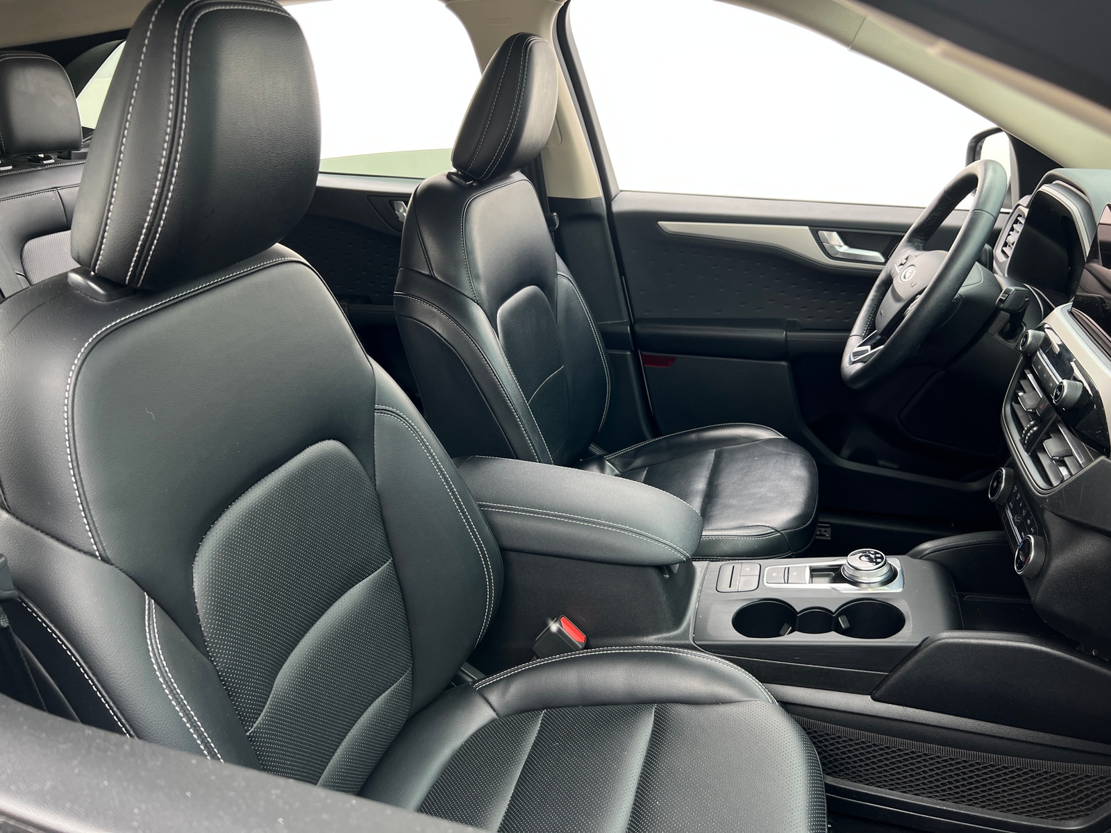 Thumbnail: 2020 Ford Escape - 2