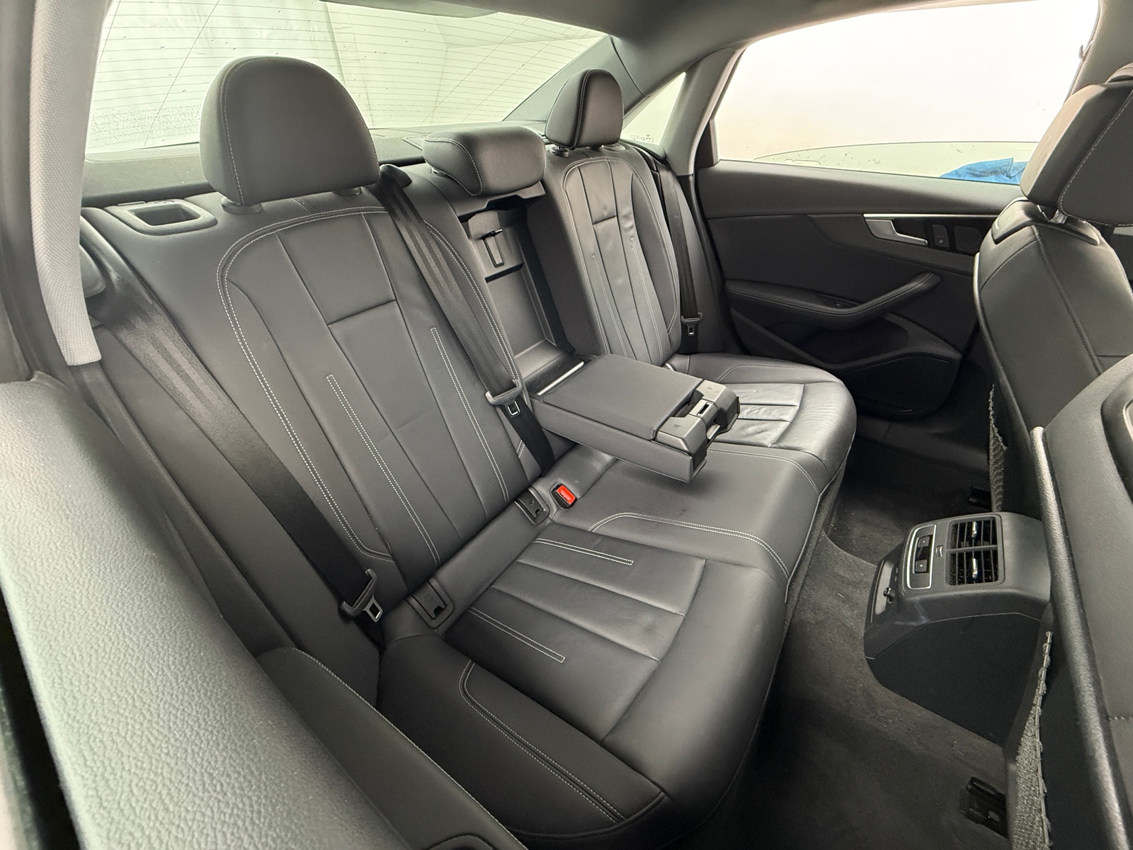 Thumbnail: 2020 Audi A4 - 5