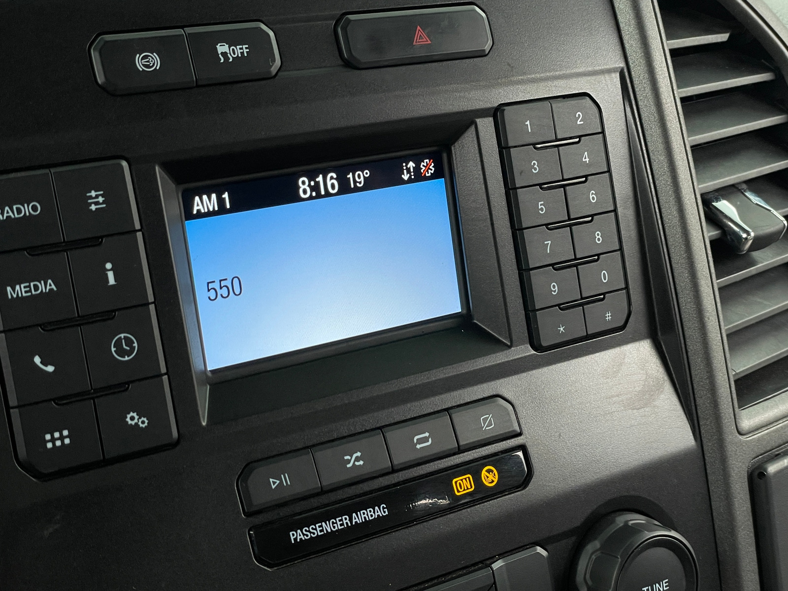 Thumbnail: 2022 Ford Econoline - 4