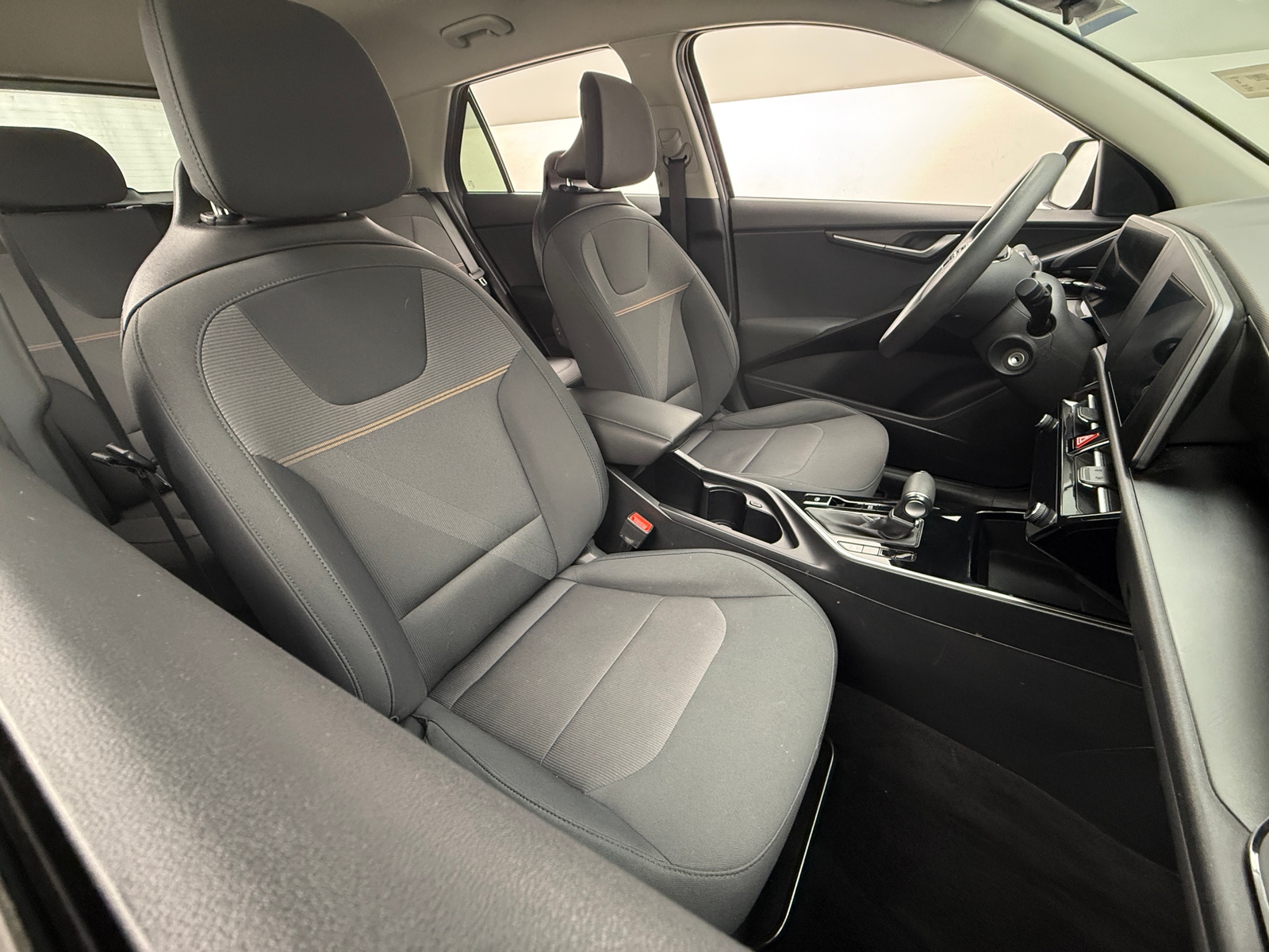 Thumbnail: 2023 Kia Niro - 2