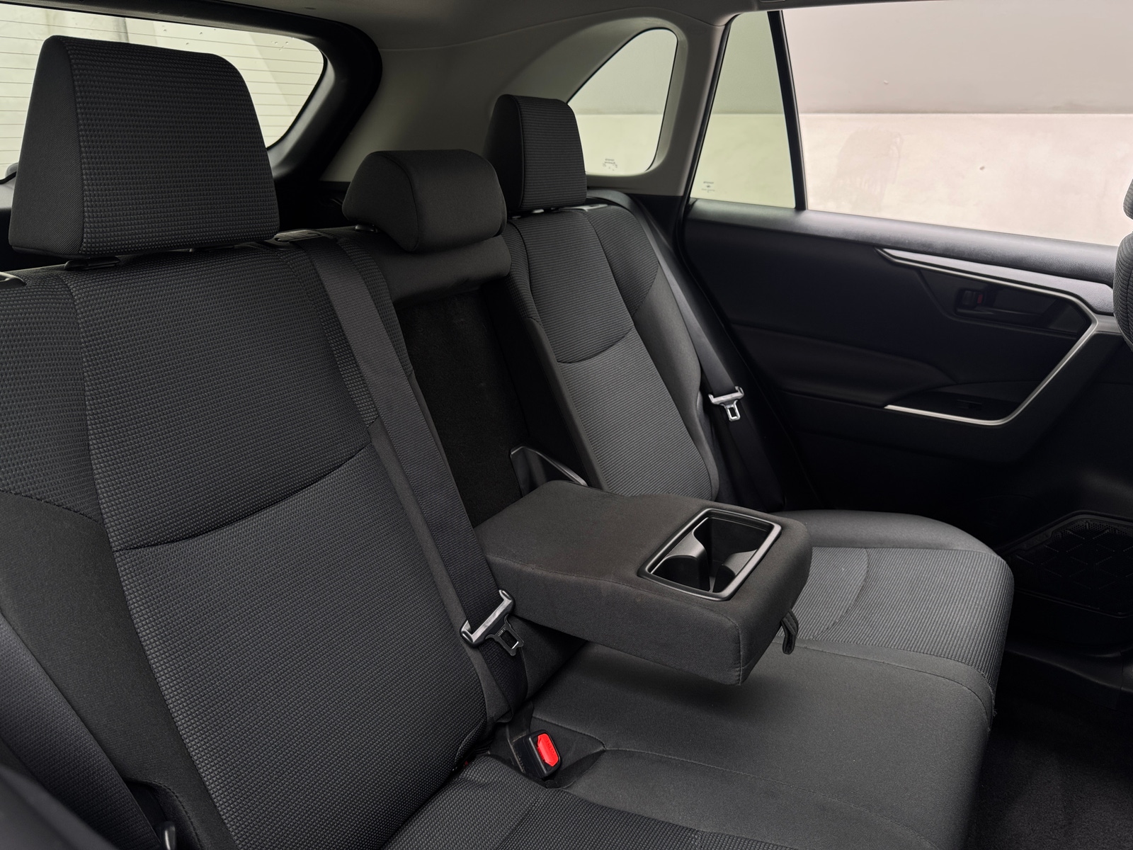 Thumbnail: 2022 Toyota RAV4 - 6