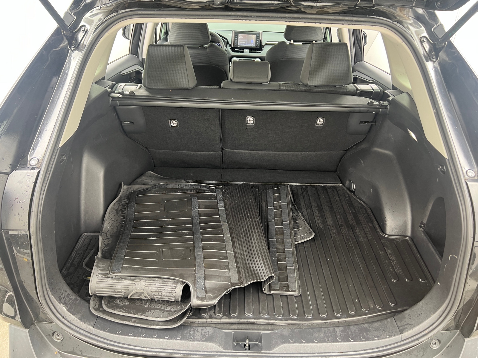 Thumbnail: 2022 Toyota RAV4 - 7