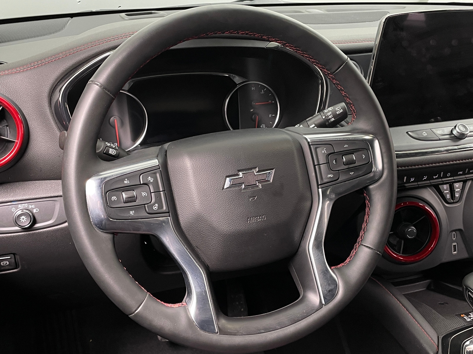 Thumbnail: 2025 Chevrolet Blazer - 4