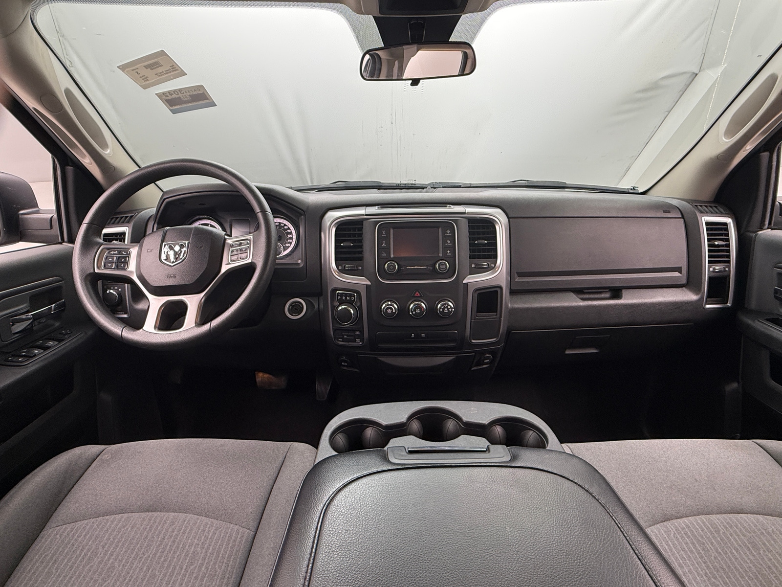 Thumbnail: 2024 RAM 1500 Classic - 3