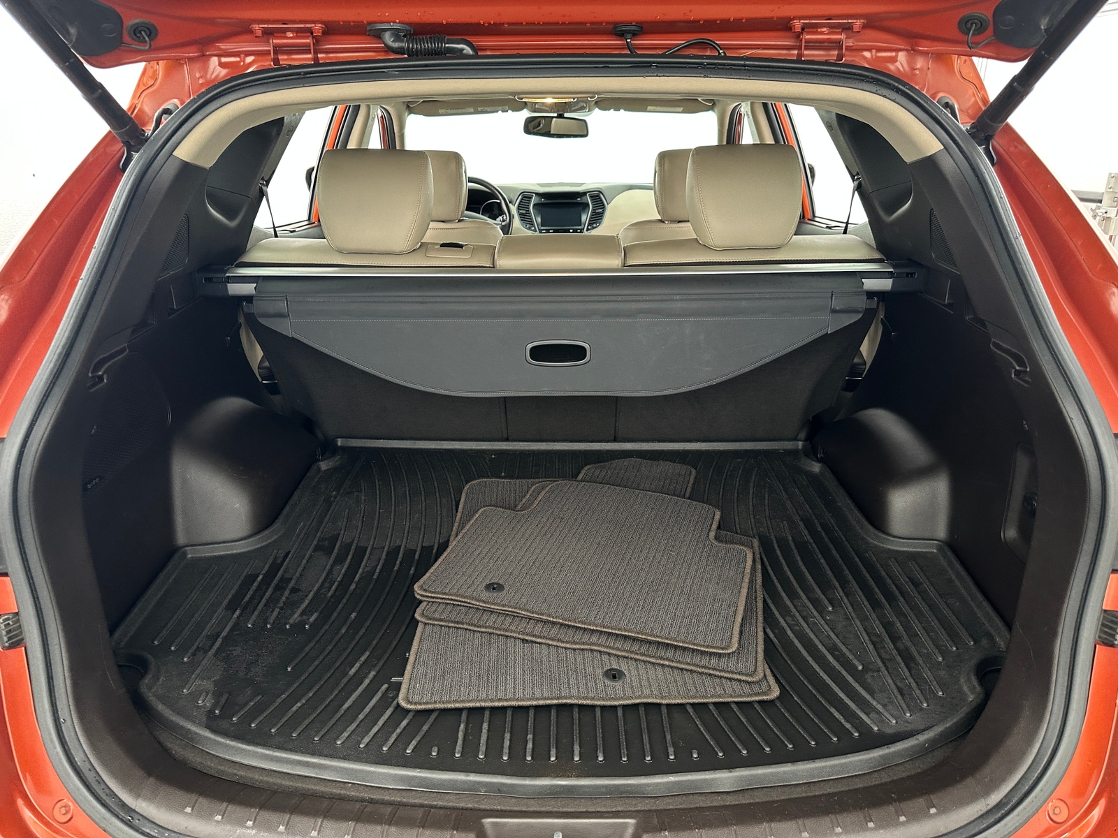 Thumbnail: 2017 Hyundai Santa Fe - 6