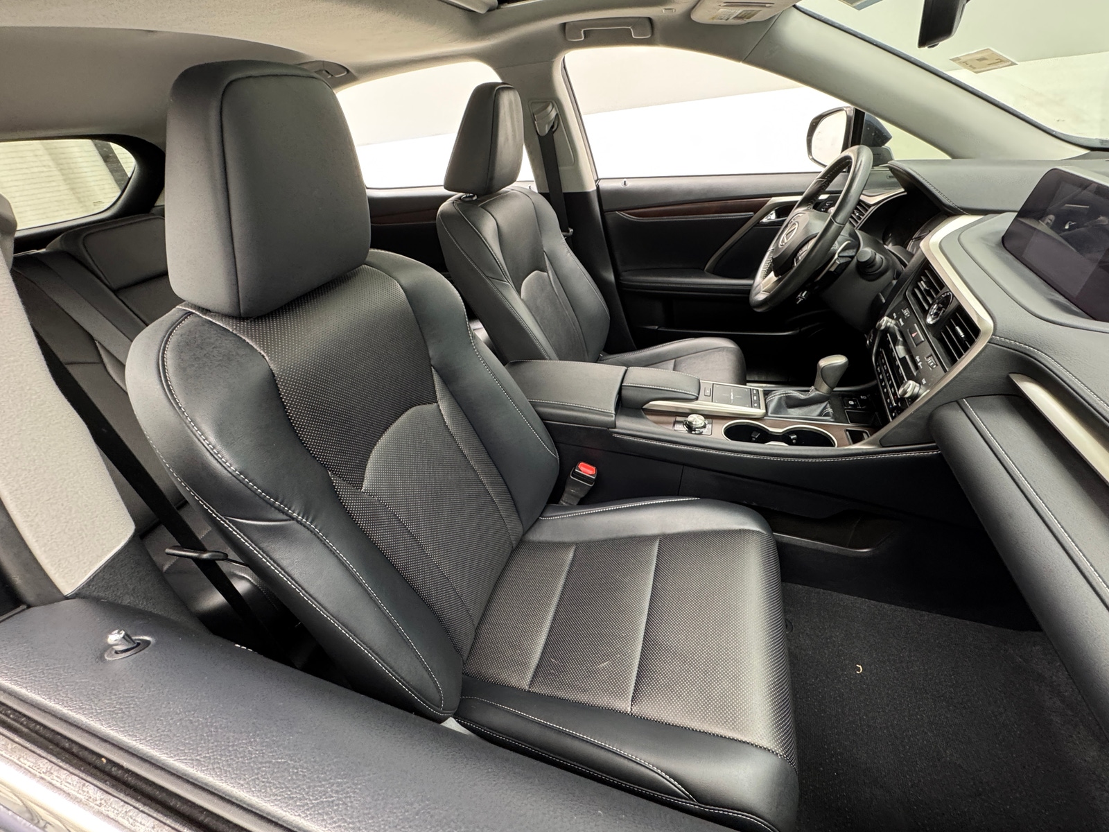 Thumbnail: 2022 Lexus RX - 2