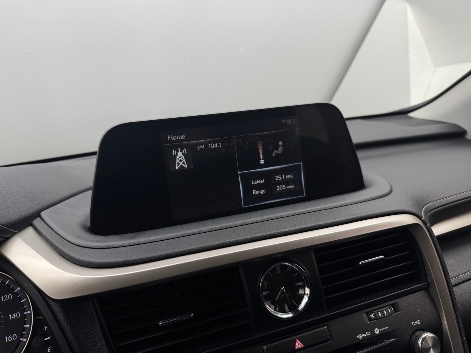 Thumbnail: 2022 Lexus RX - 4