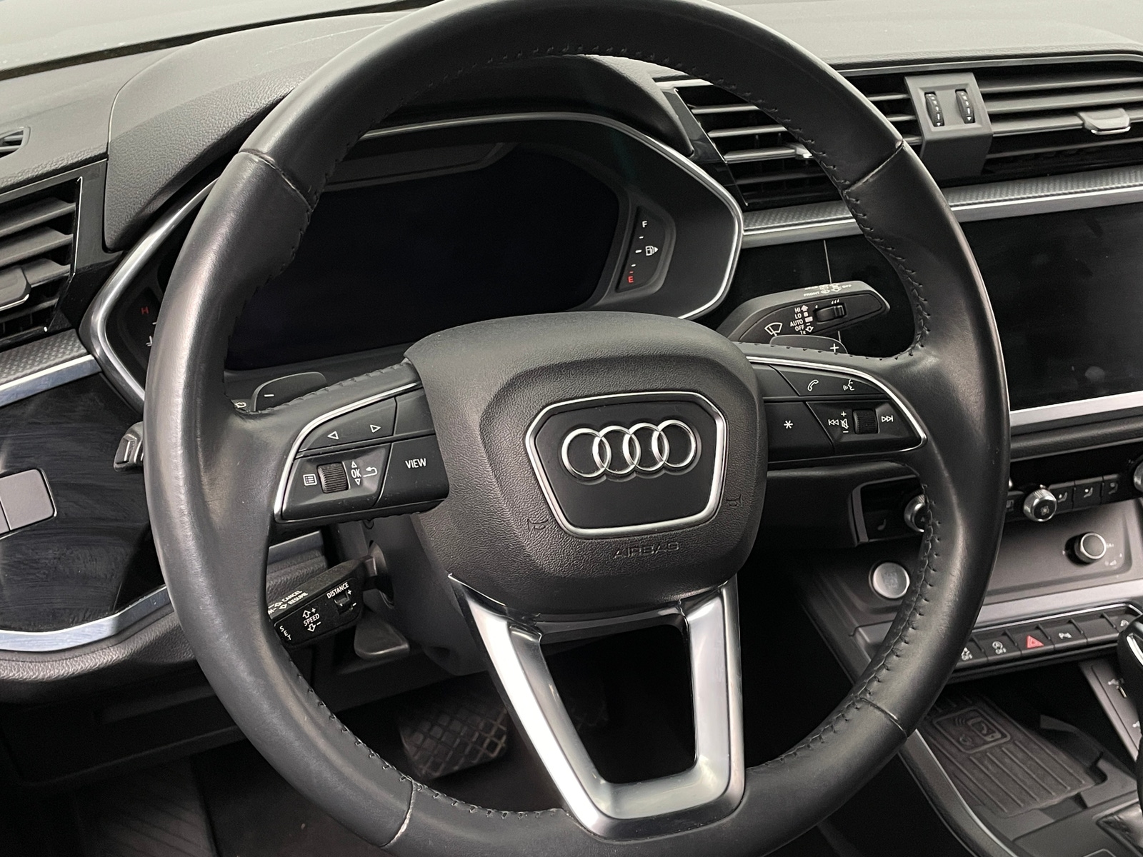 Thumbnail: 2020 Audi Q3 - 4