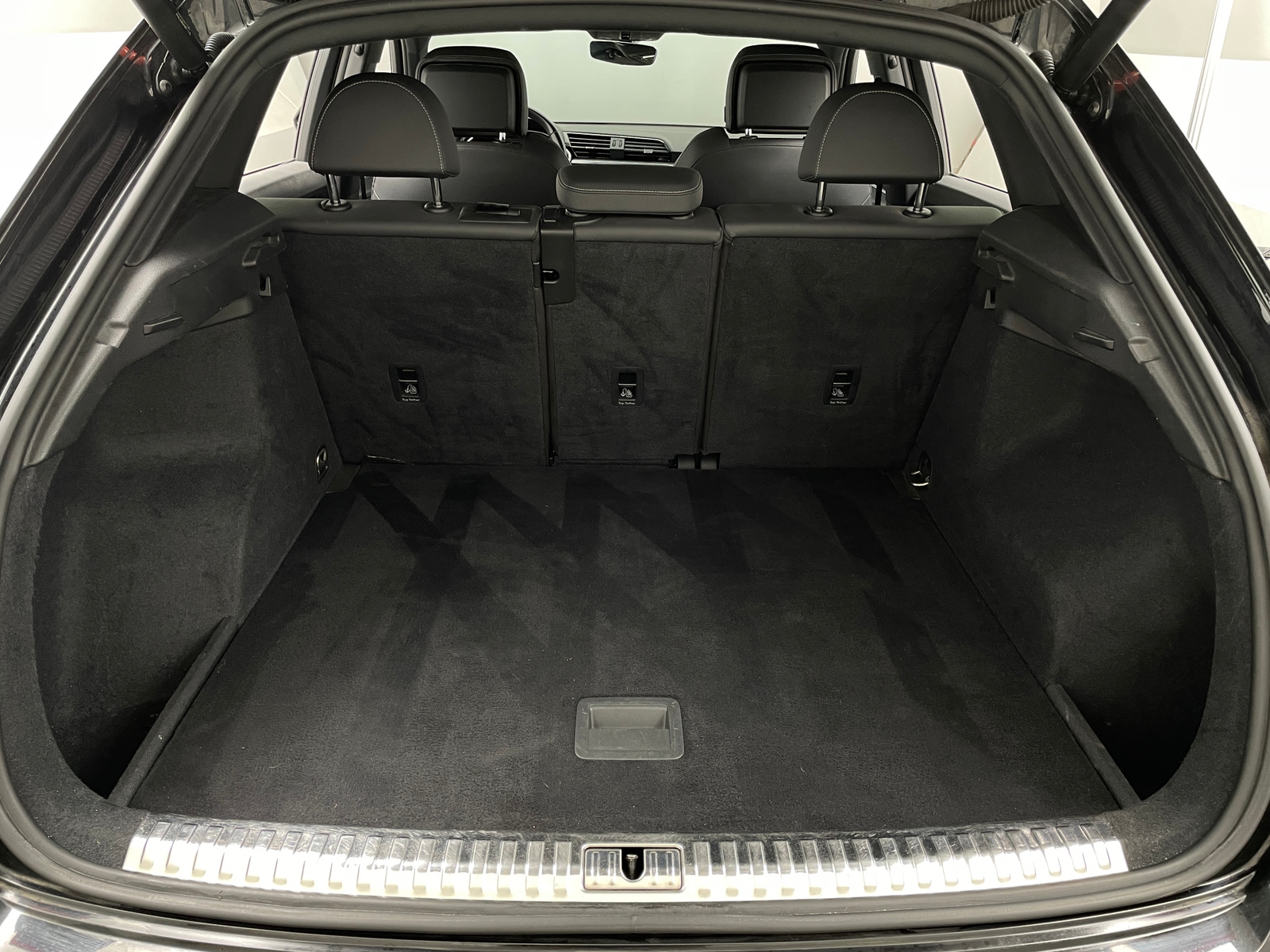 Thumbnail: 2020 Audi Q3 - 6