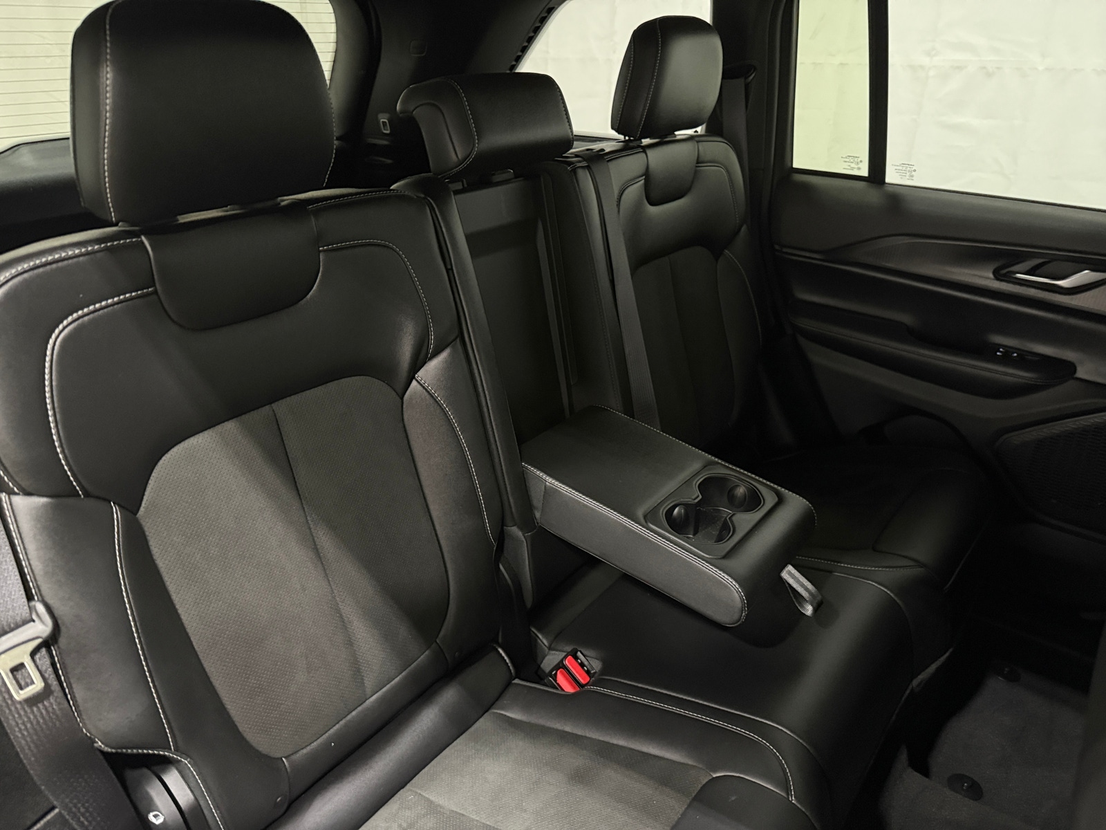 Thumbnail: 2023 Jeep Grand Cherokee - 5