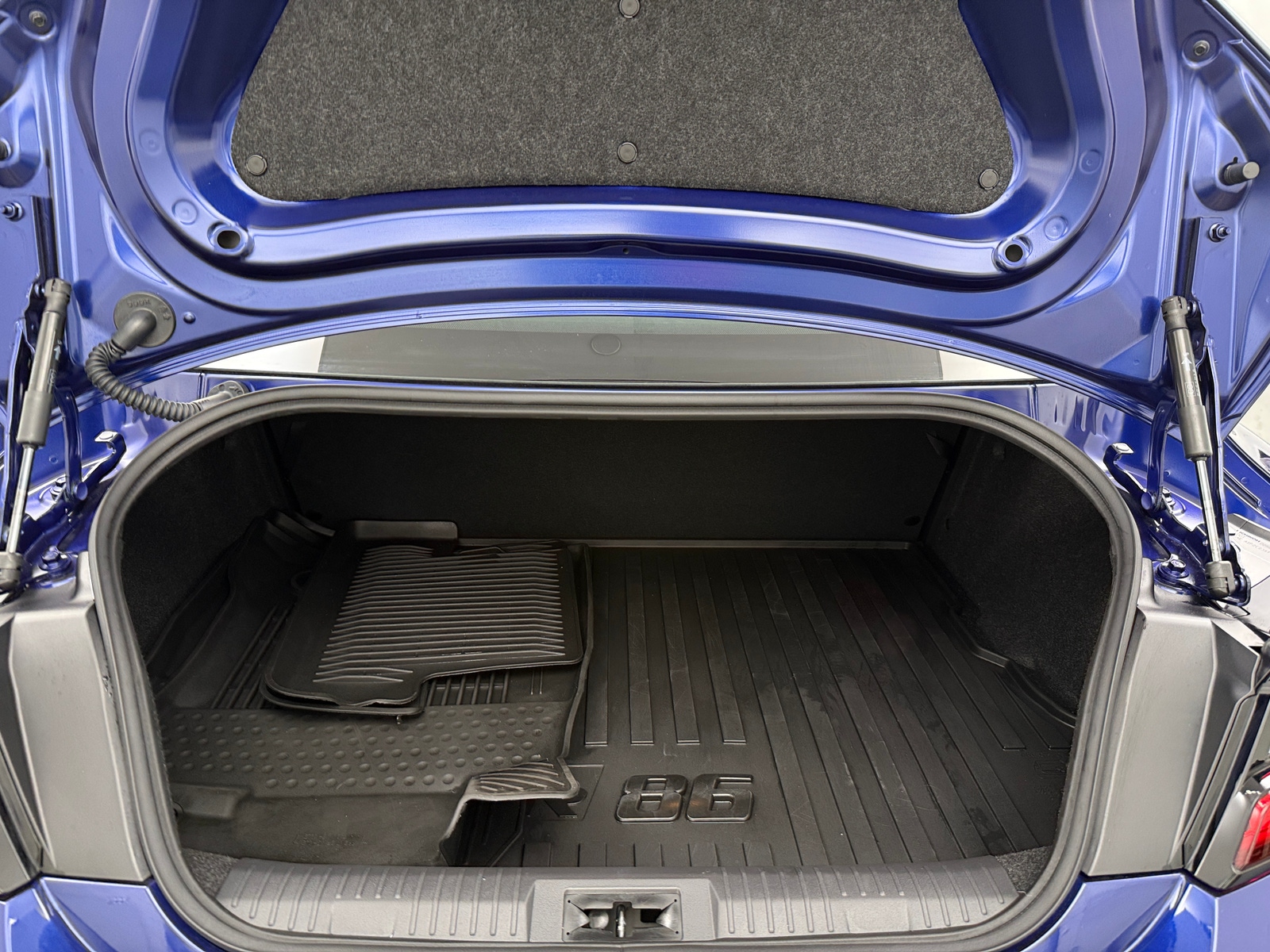 Thumbnail: 2025 Toyota GR86 - 4