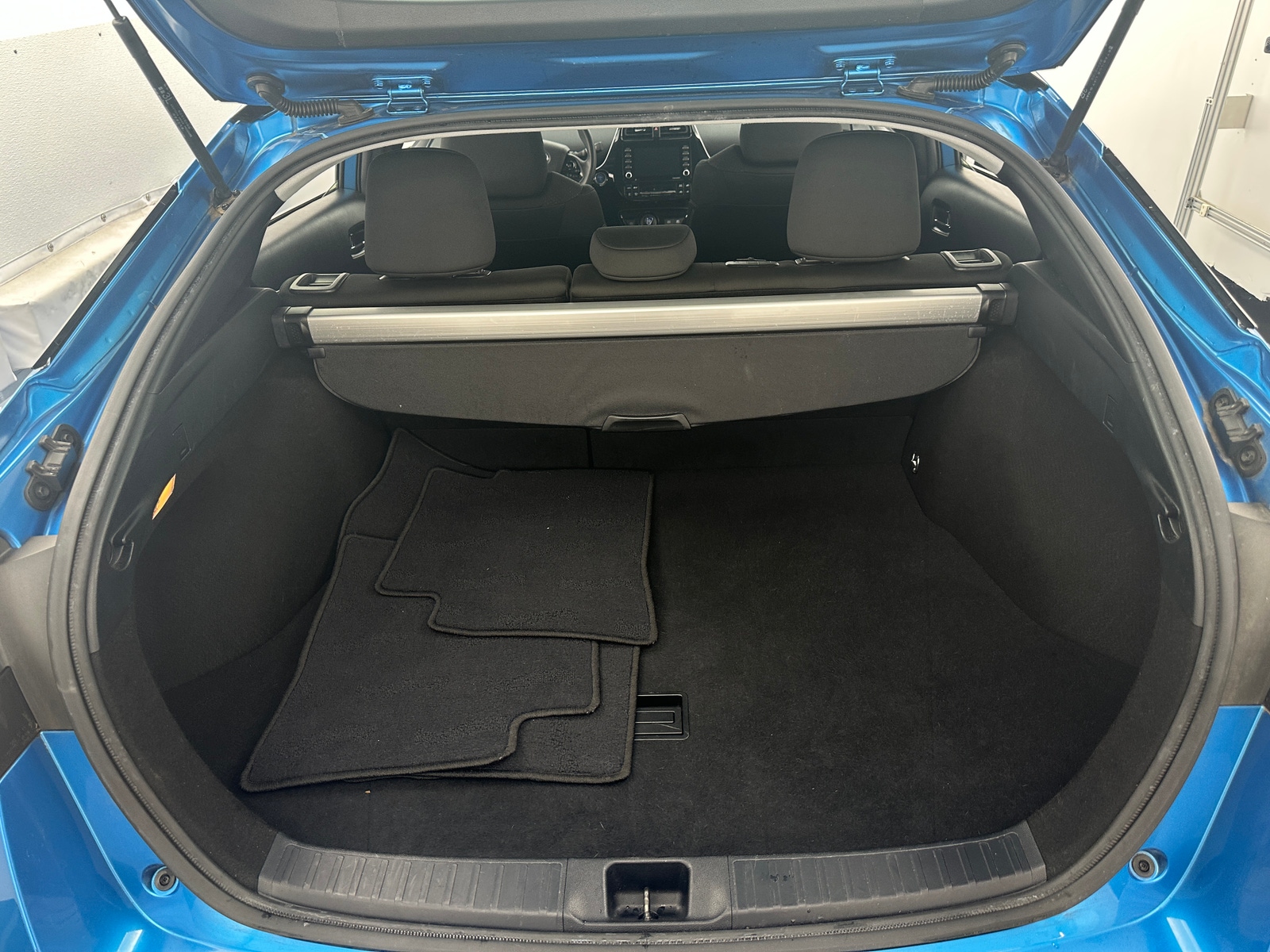 Thumbnail: 2021 Toyota Prius - 7