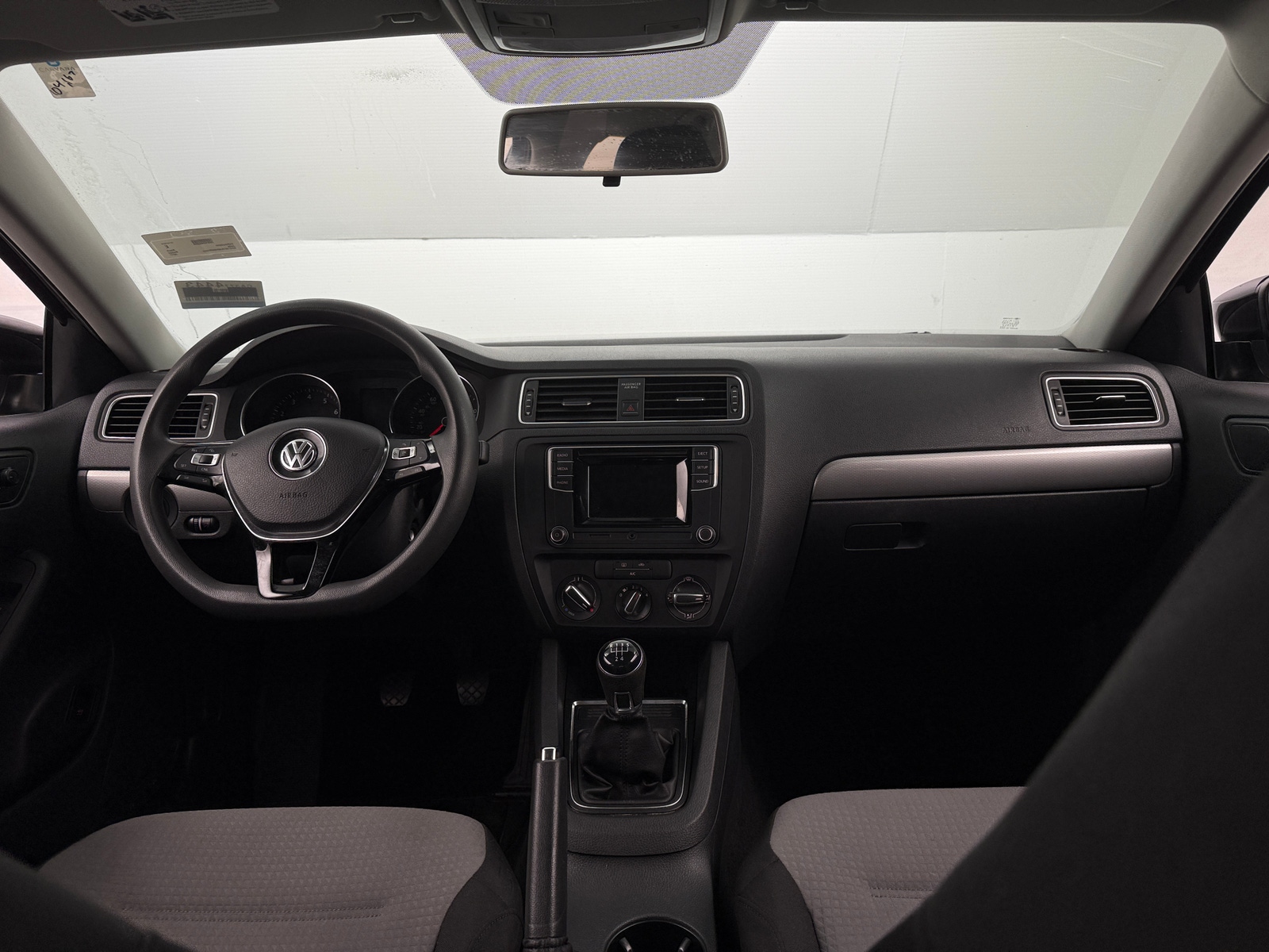 Thumbnail: 2017 Volkswagen Jetta - 3