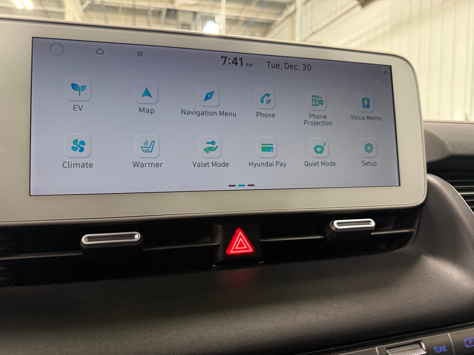 Thumbnail: 2023 Hyundai Ioniq 5 - 3