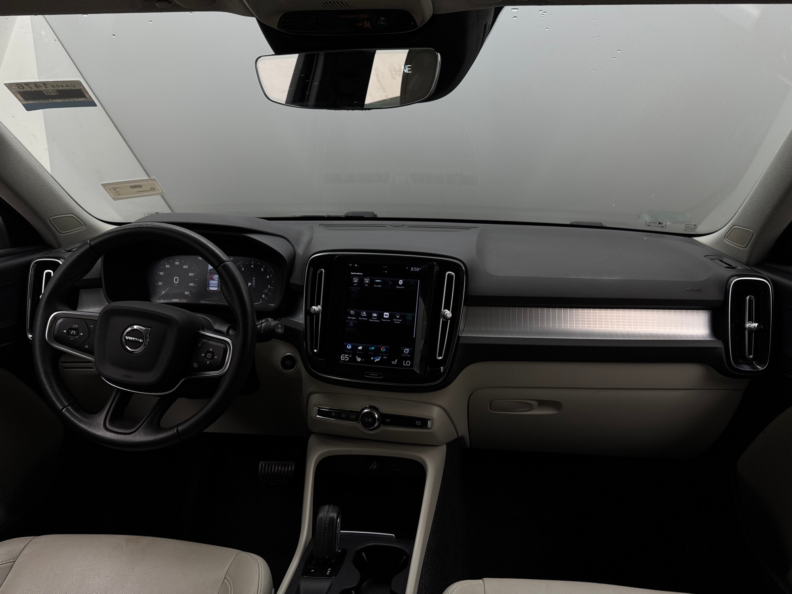 Thumbnail: 2021 Volvo XC40 - 2