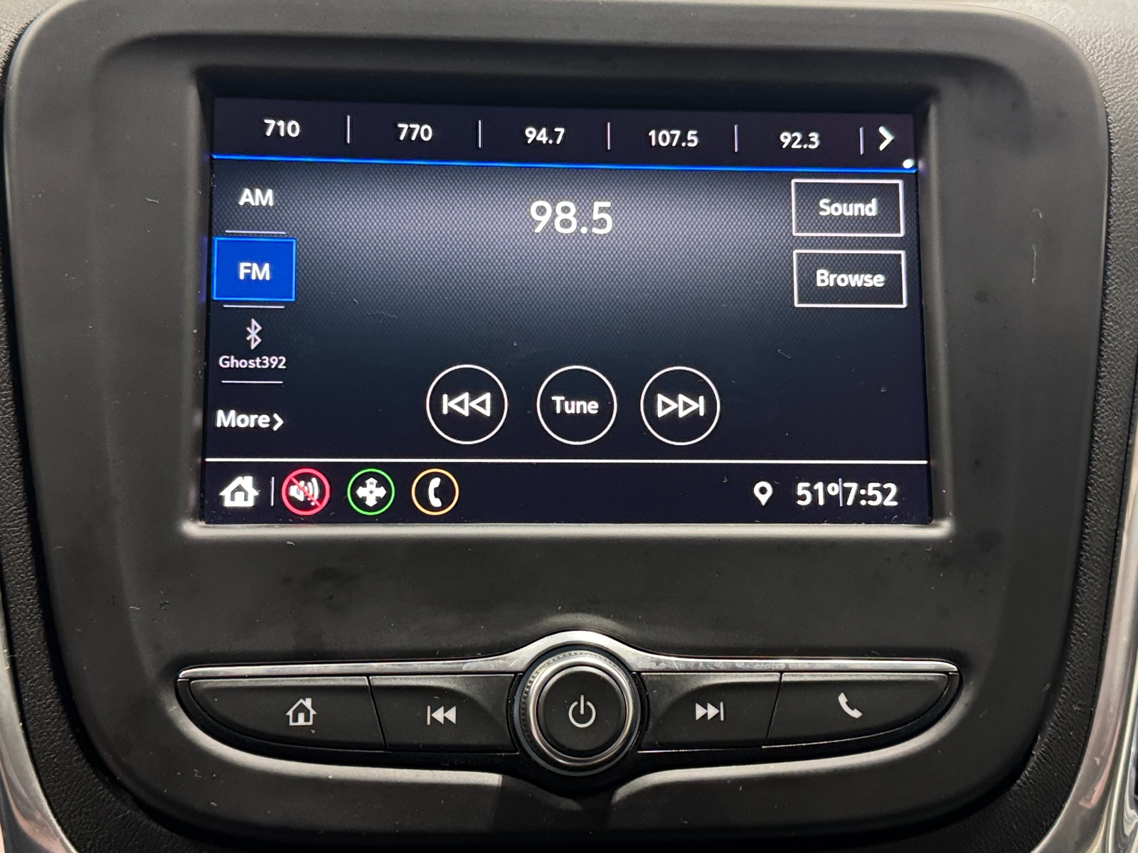 Thumbnail: 2020 Chevrolet Equinox - 4