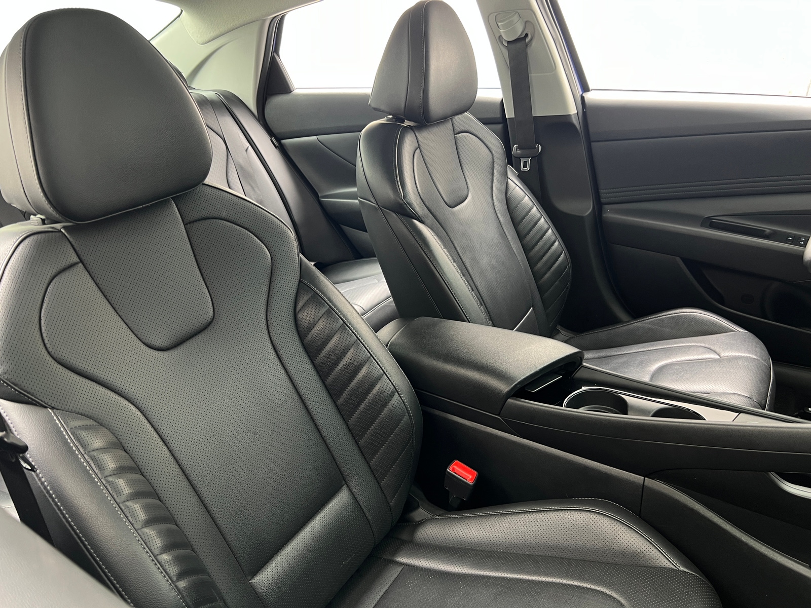 Thumbnail: 2025 Hyundai Elantra - 2