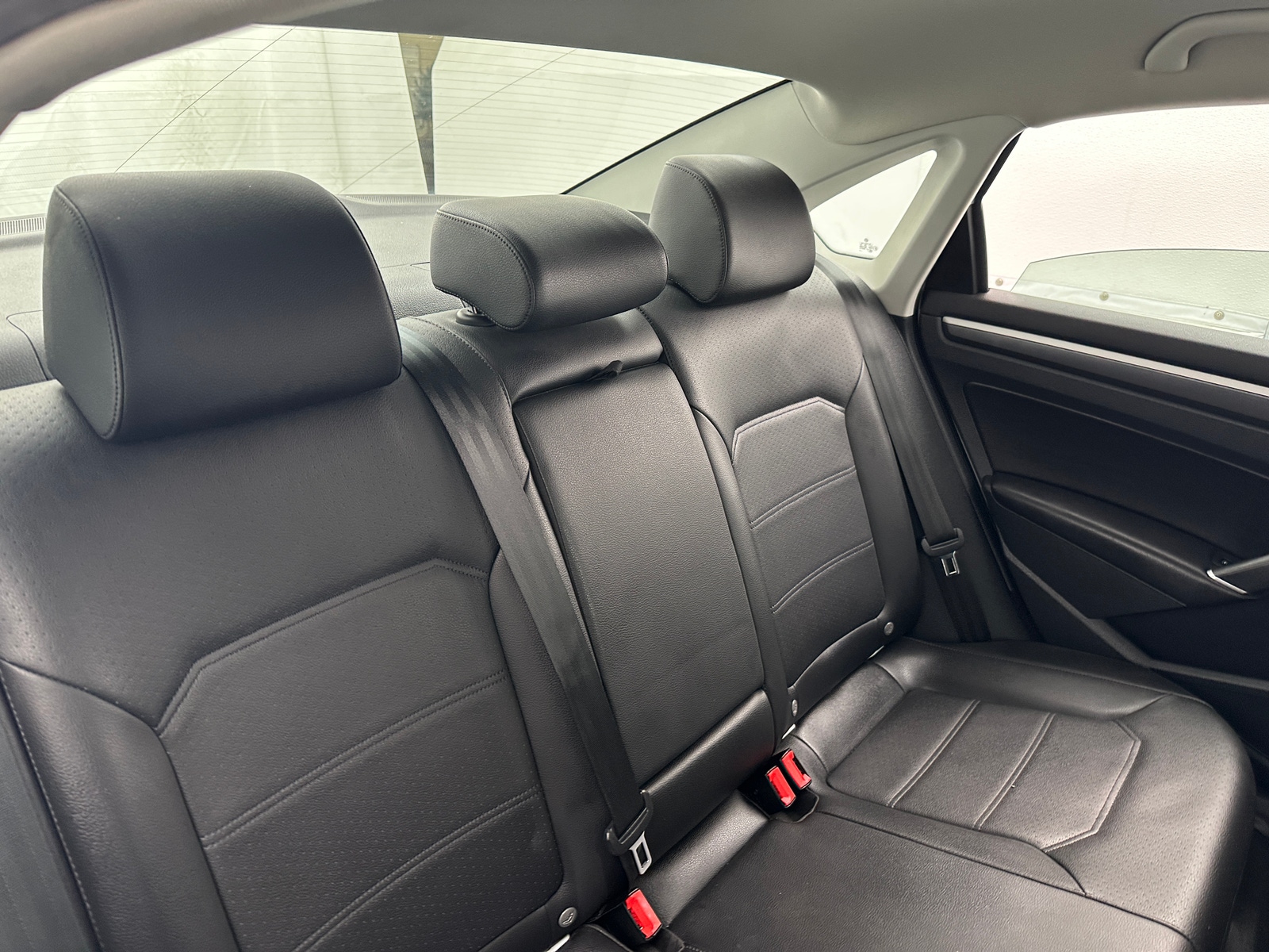 Thumbnail: 2018 Volkswagen Passat - 5