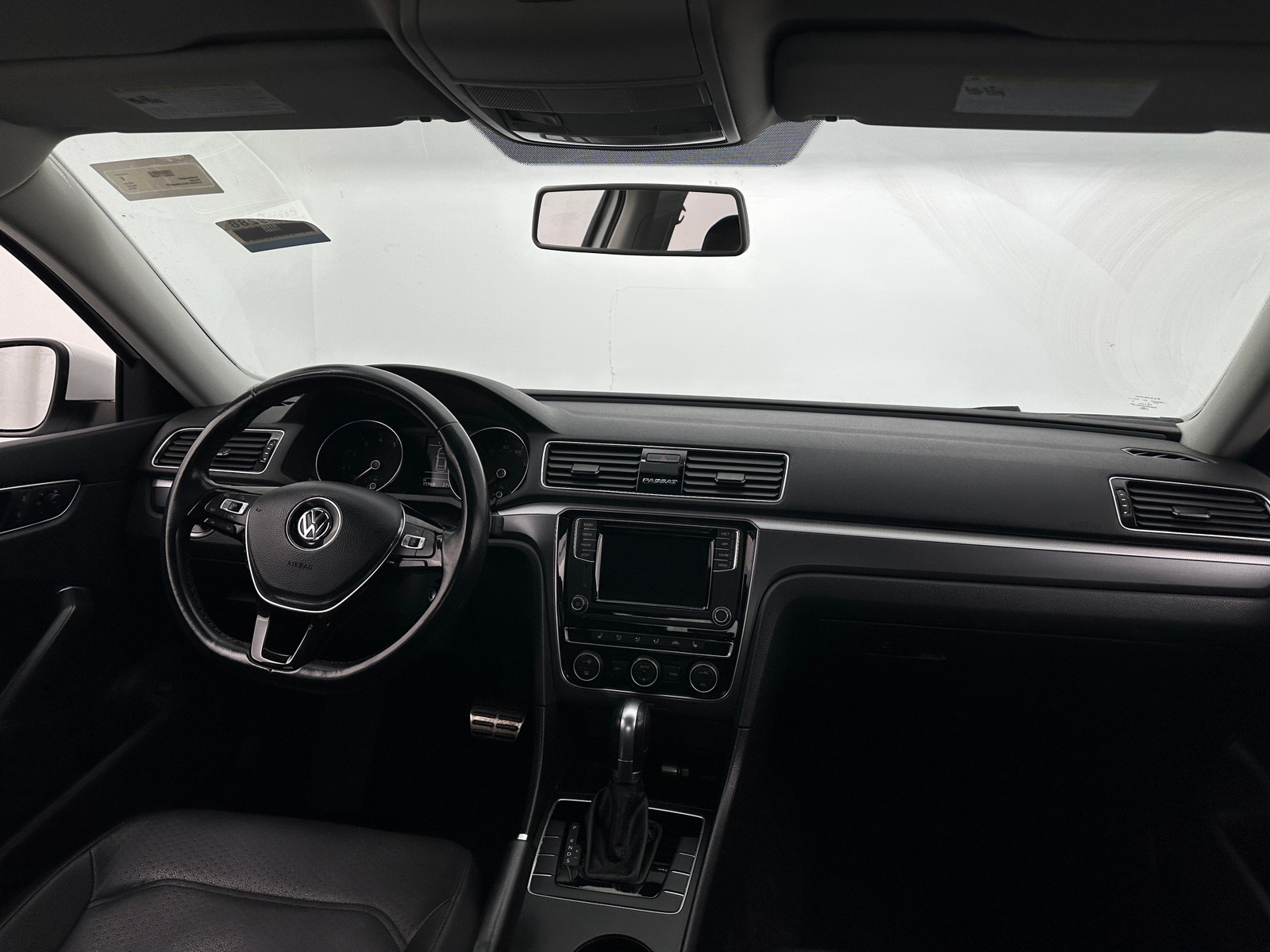 Thumbnail: 2018 Volkswagen Passat - 2