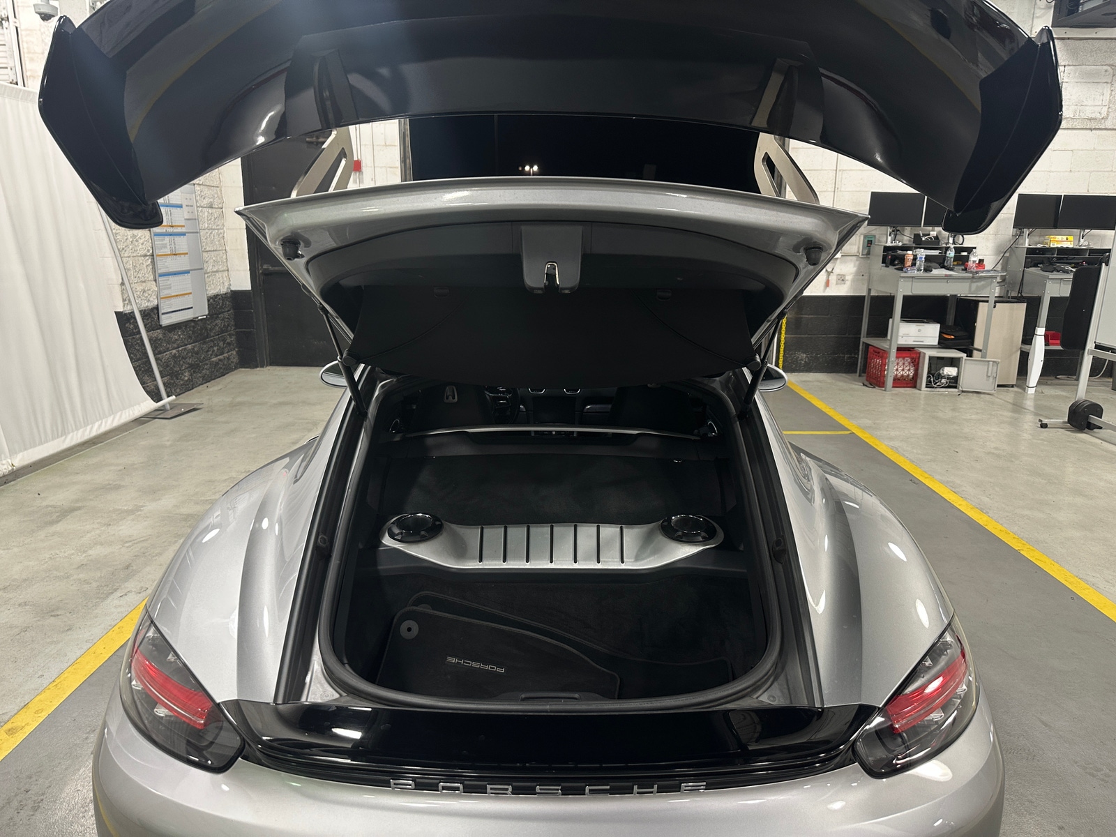 Thumbnail: 2019 Porsche 718 Cayman - 4
