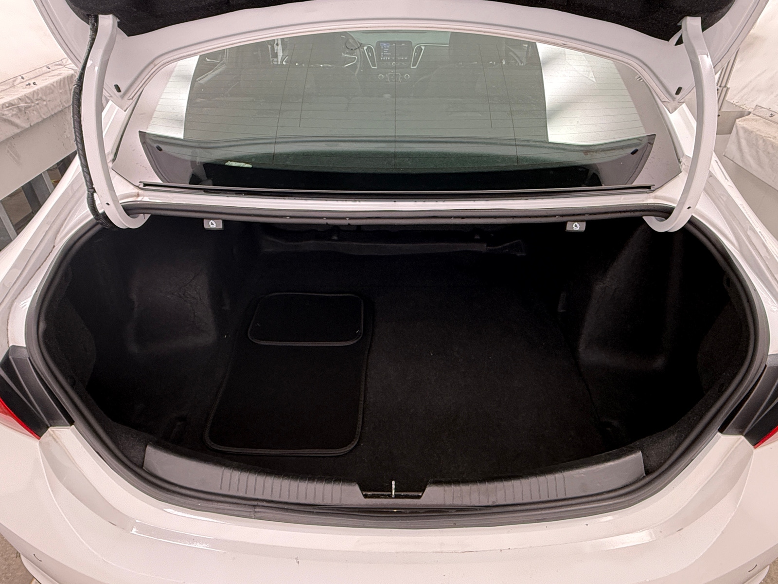 Thumbnail: 2024 Chevrolet Malibu - 7