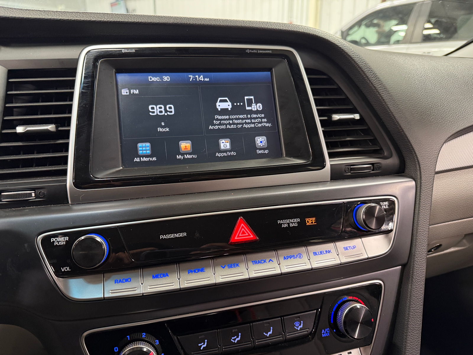 Thumbnail: 2018 Hyundai Sonata - 4