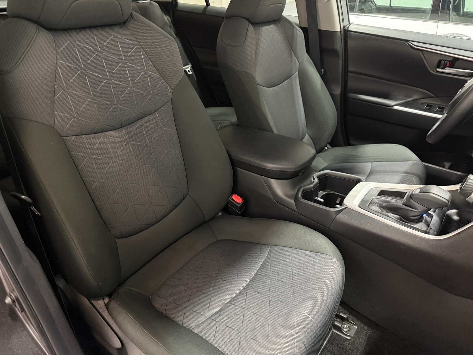 Thumbnail: 2025 Toyota RAV4 - 2