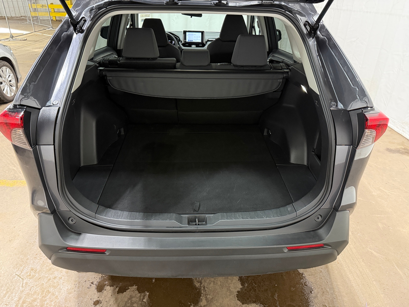 Thumbnail: 2025 Toyota RAV4 - 7