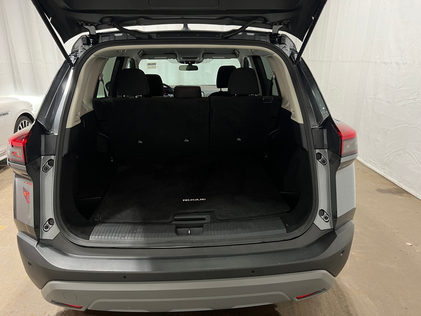 Thumbnail: 2023 Nissan Rogue - 7