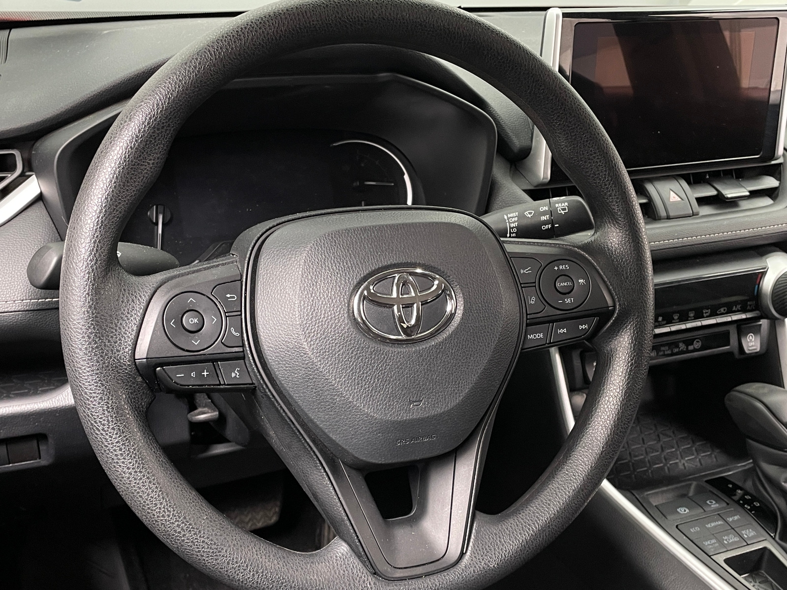 Thumbnail: 2024 Toyota RAV4 - 5