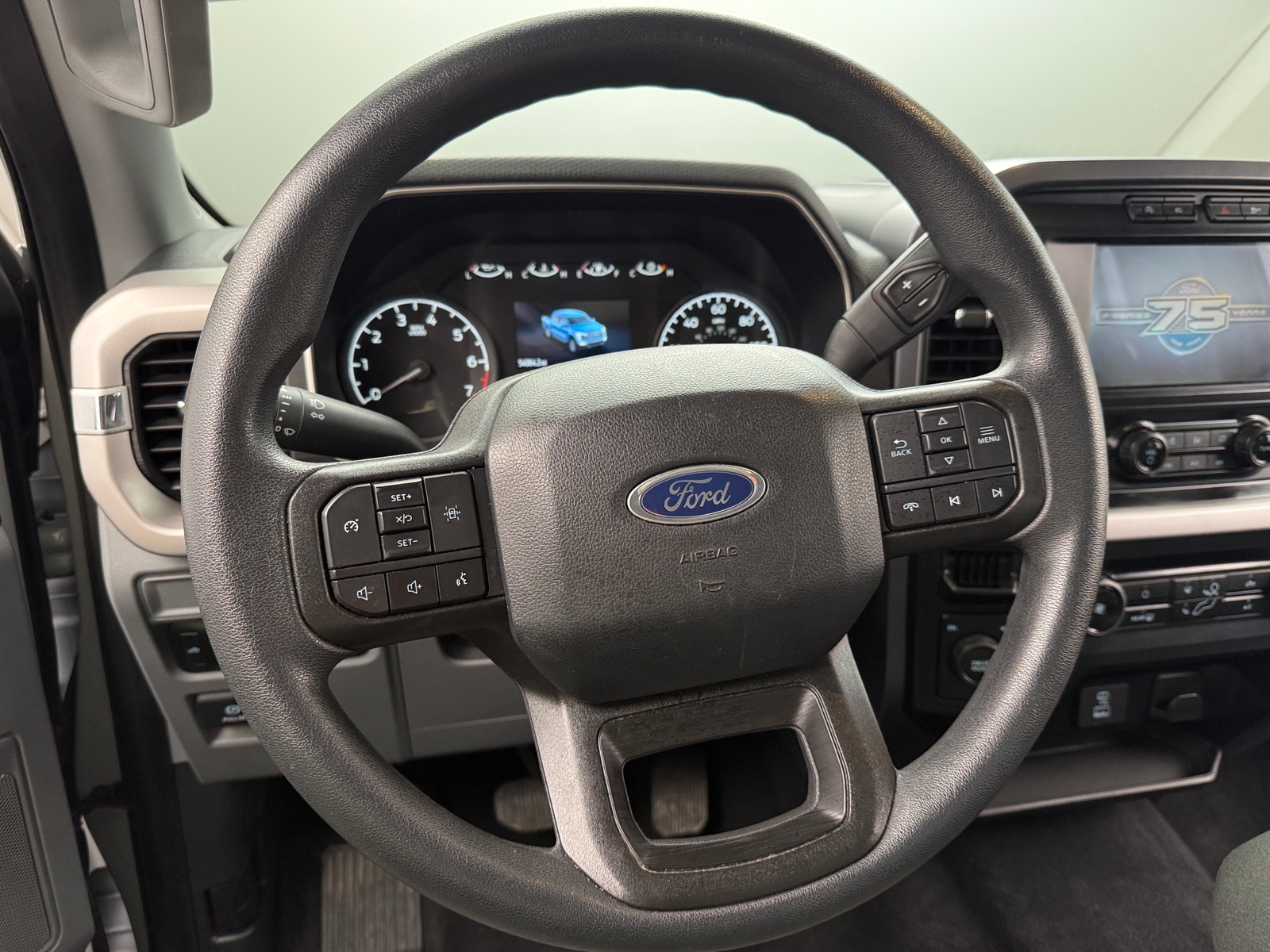 Thumbnail: 2023 Ford Econoline - 5