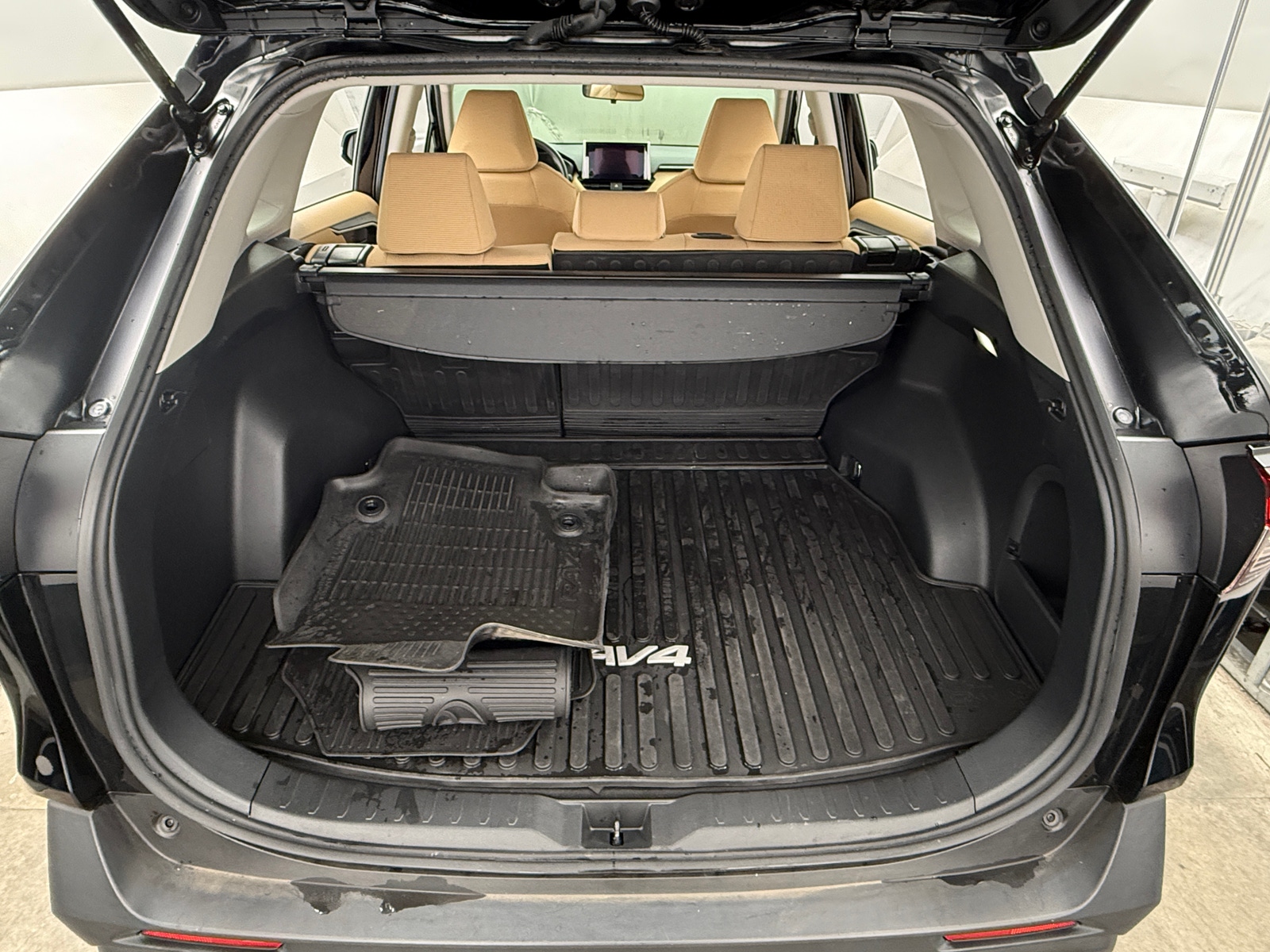 Thumbnail: 2023 Toyota RAV4 - 7