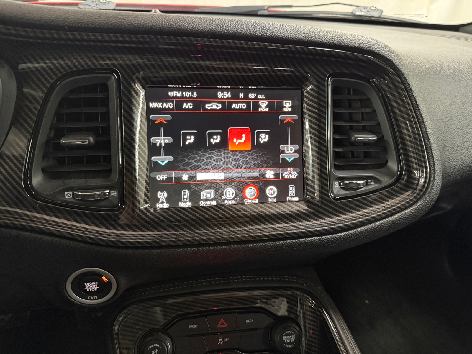 Thumbnail: 2016 Dodge Challenger - 3