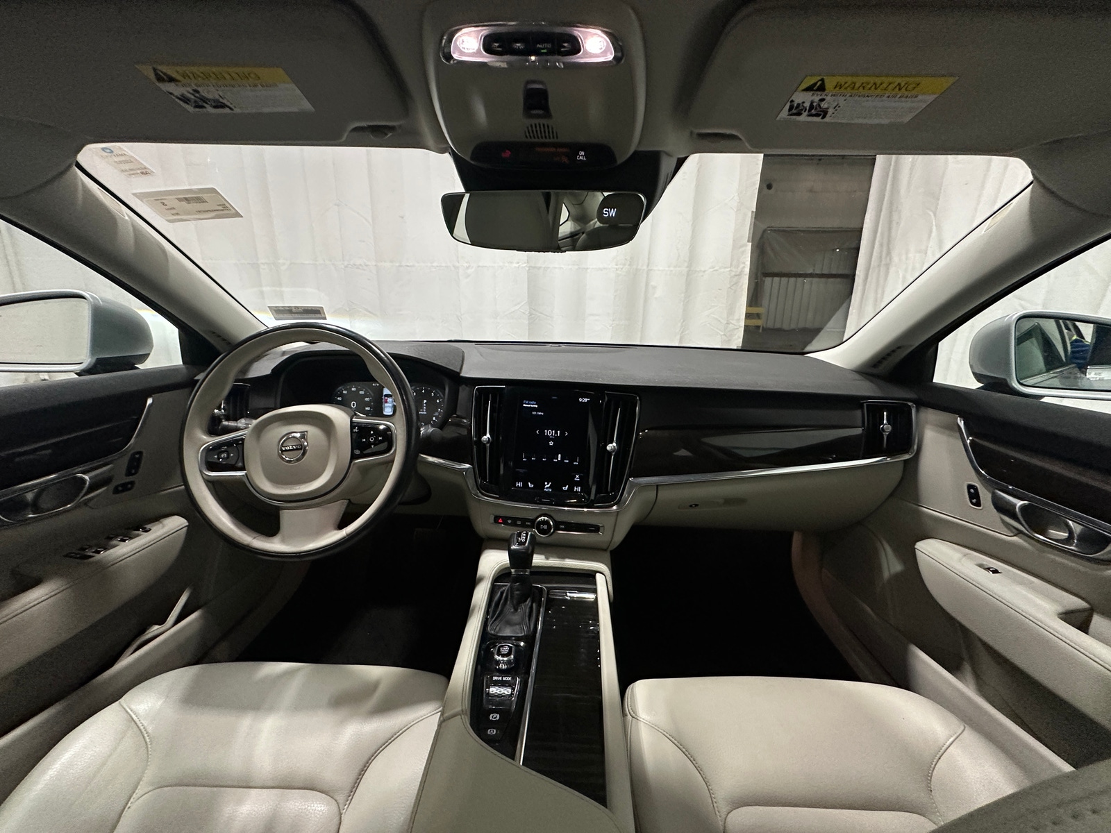 Thumbnail: 2018 Volvo S90 - 2