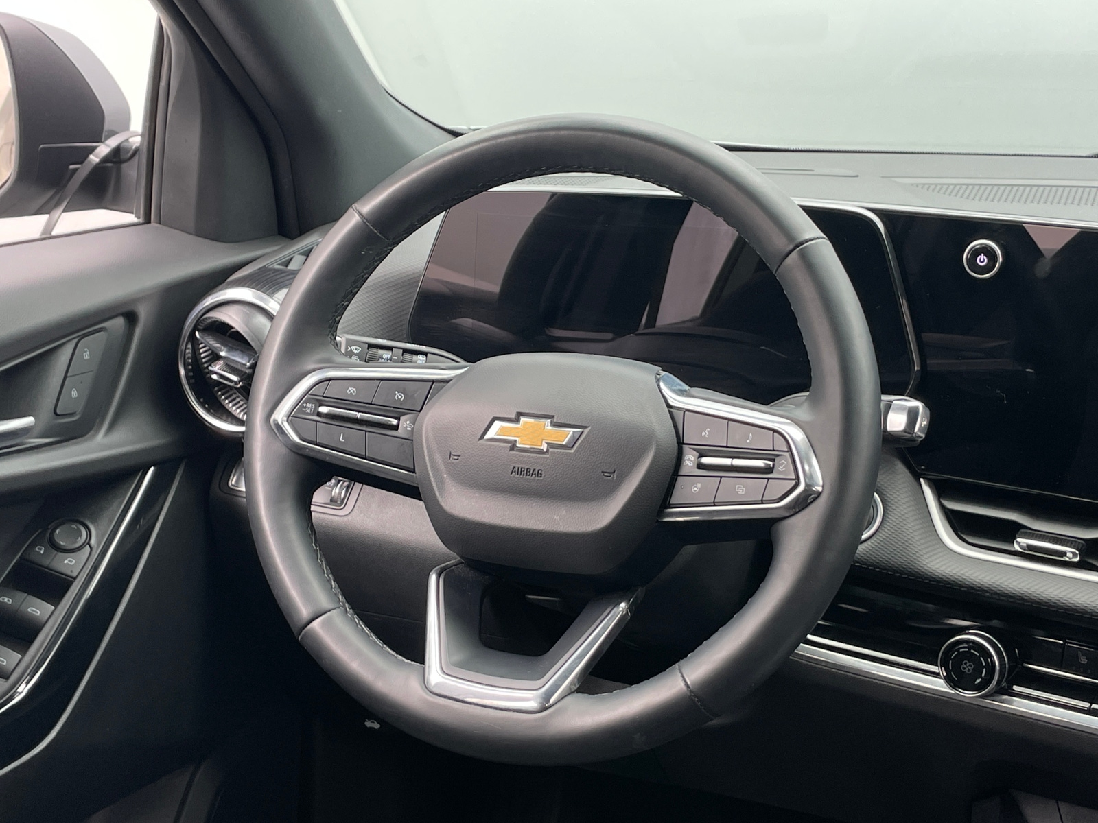 Thumbnail: 2025 Chevrolet Equinox - 5