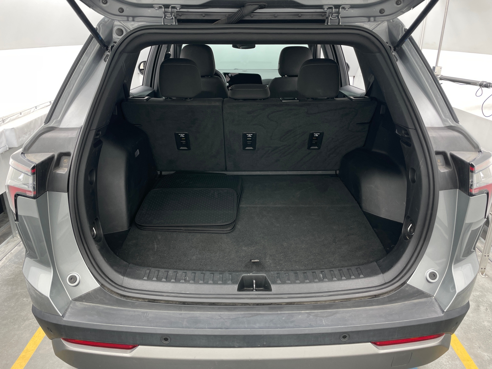 Thumbnail: 2025 Chevrolet Equinox - 7