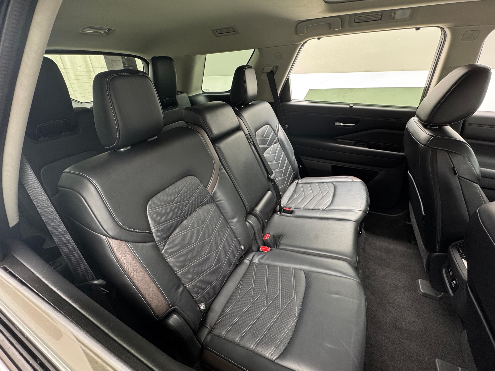 Thumbnail: 2023 Nissan Pathfinder - 5