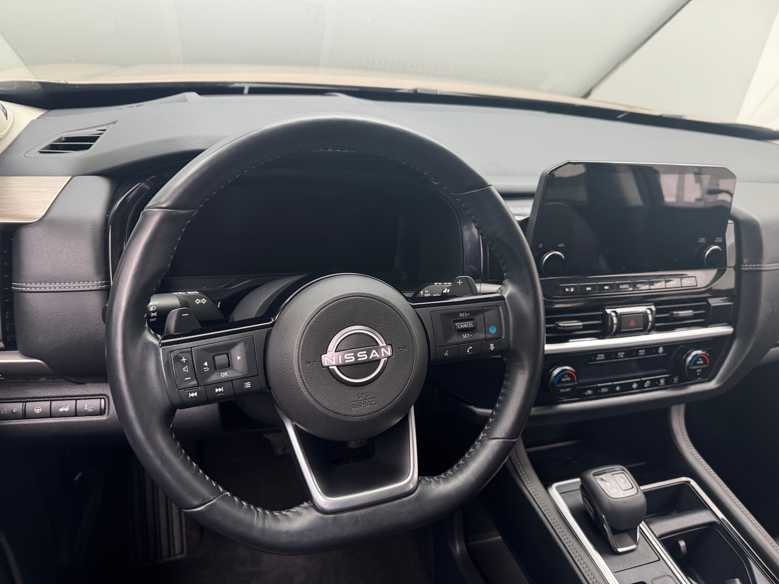 Thumbnail: 2023 Nissan Pathfinder - 4