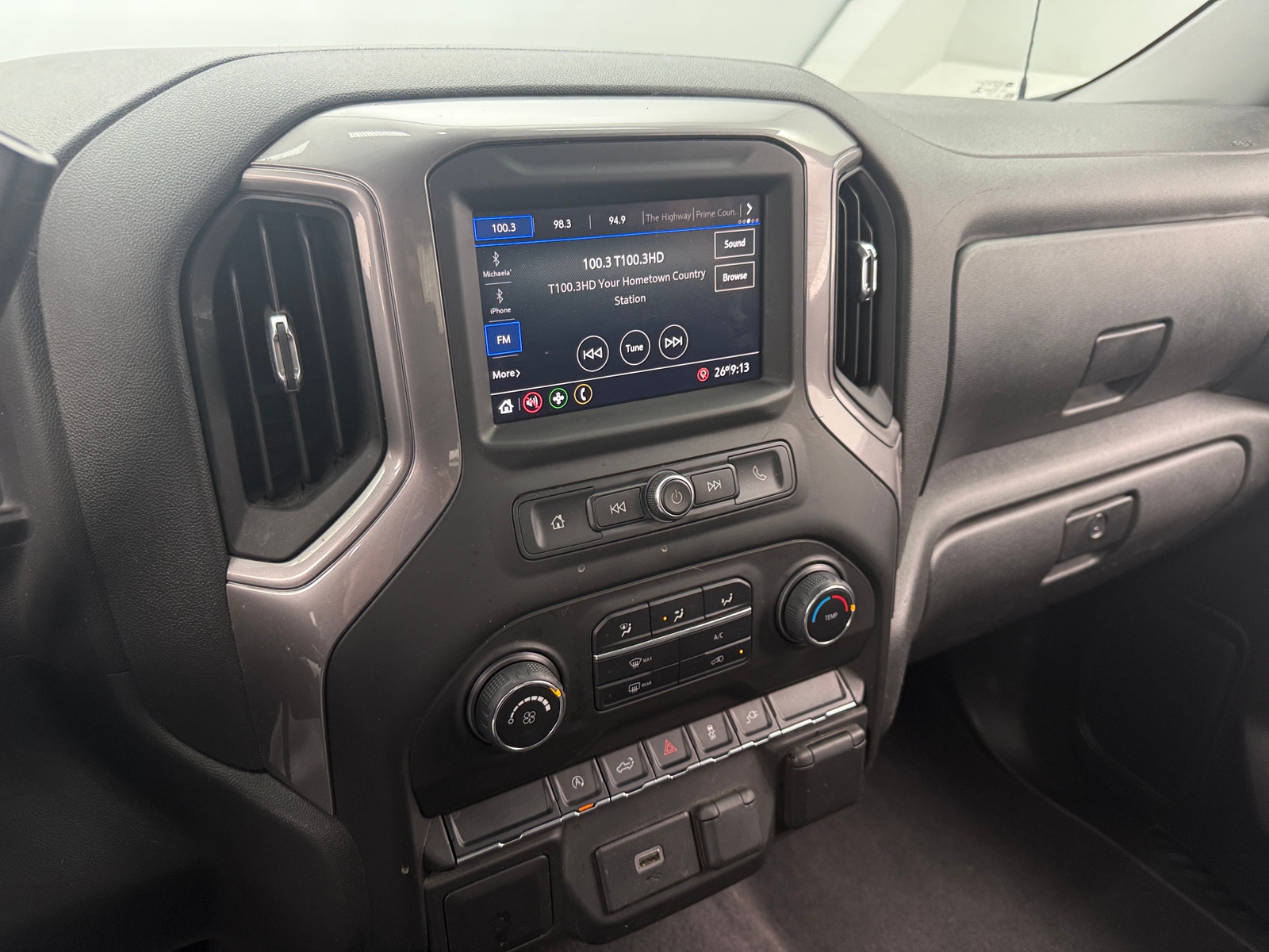 Thumbnail: 2020 Chevrolet Silverado 1500 - 4