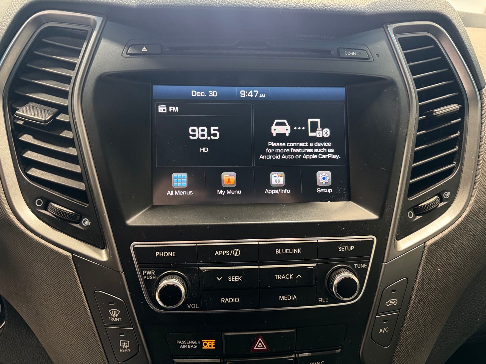 Thumbnail: 2018 Hyundai Santa Fe - 4