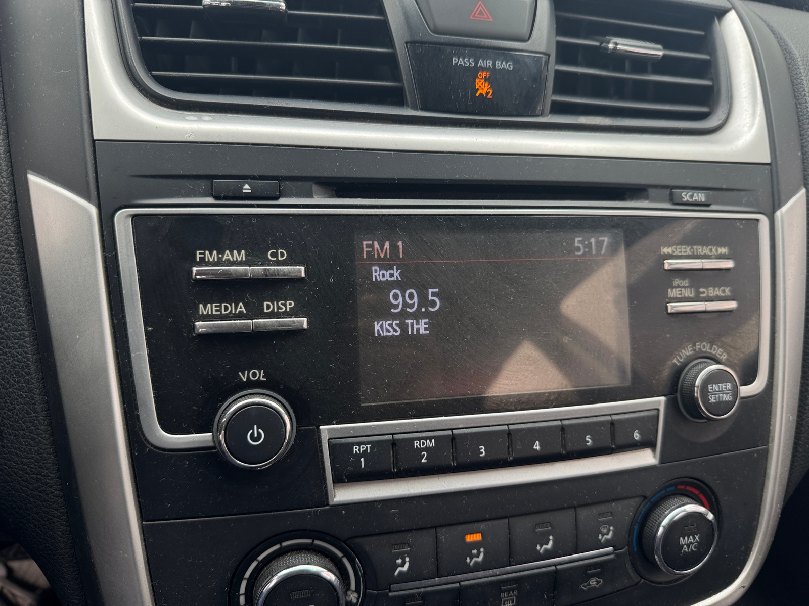 Thumbnail: 2018 Nissan Altima - 4