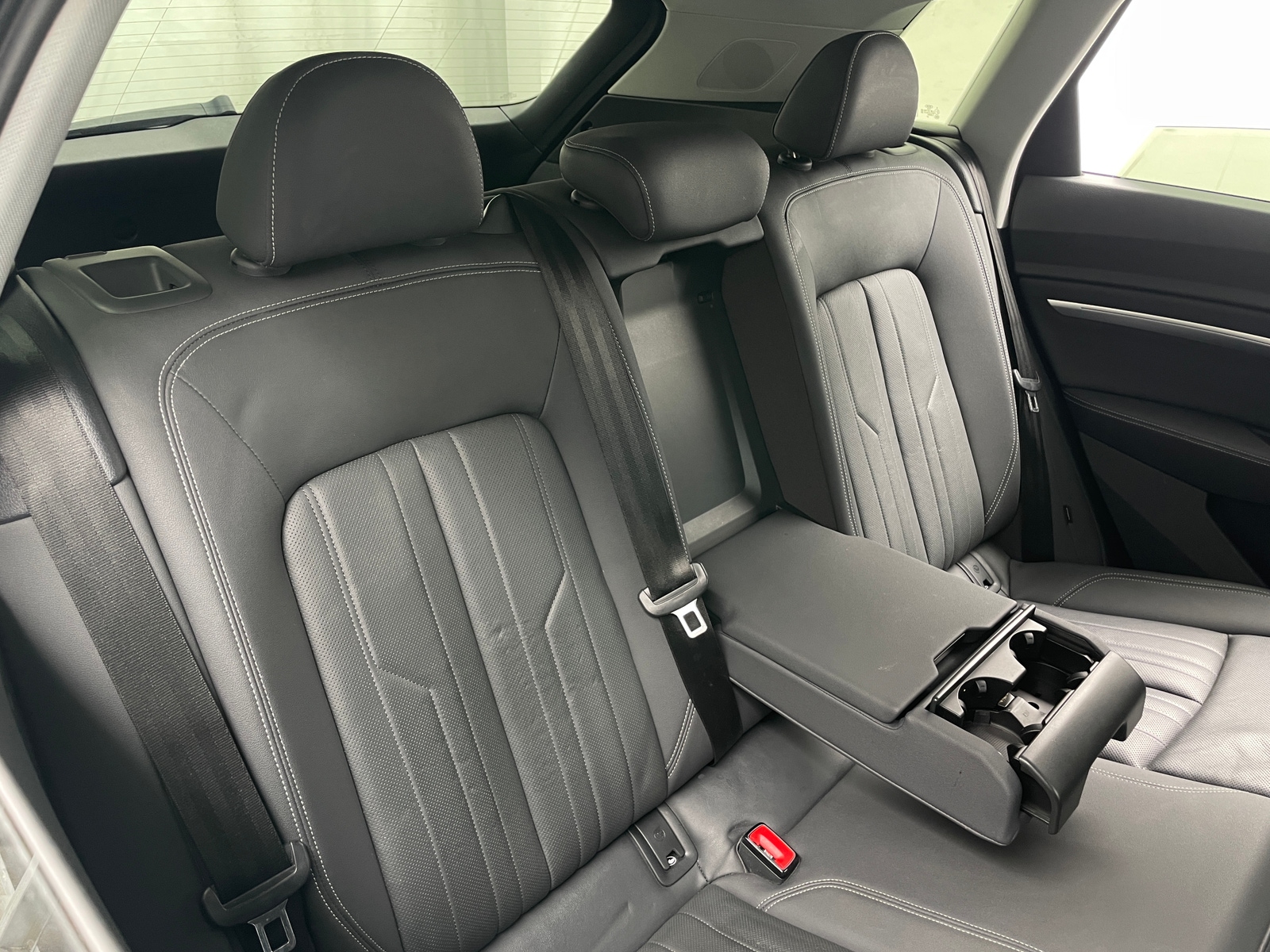 Thumbnail: 2019 Audi e-tron - 5