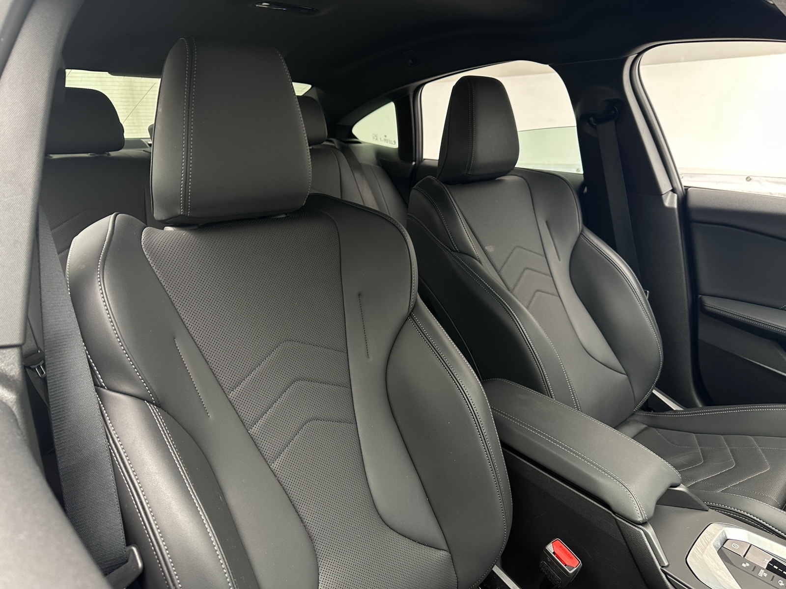 Thumbnail: 2025 BMW 2 Series - 2