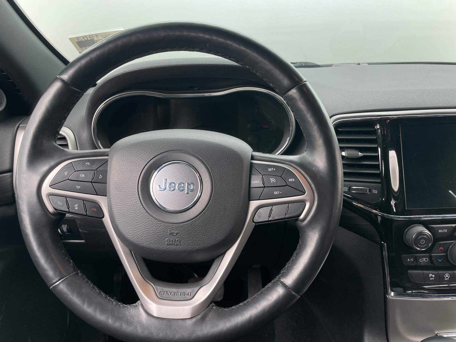 Thumbnail: 2021 Jeep Grand Cherokee - 4