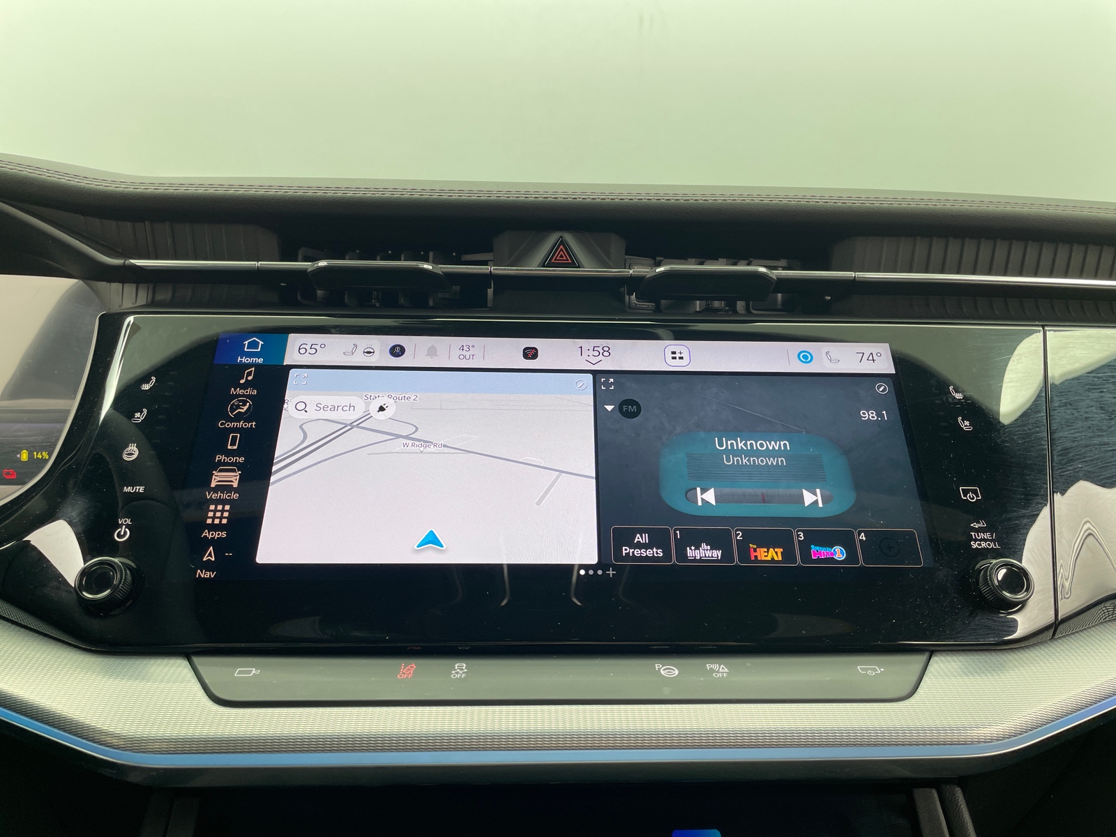 Thumbnail: 2024 Jeep Wagoneer S - 3